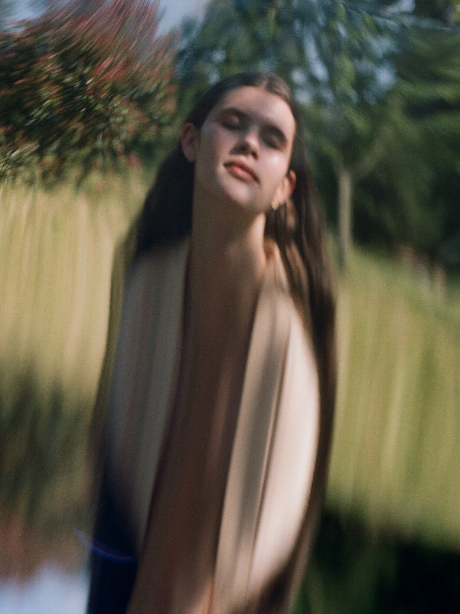 Hlin by Holly Whittaker01.jpg