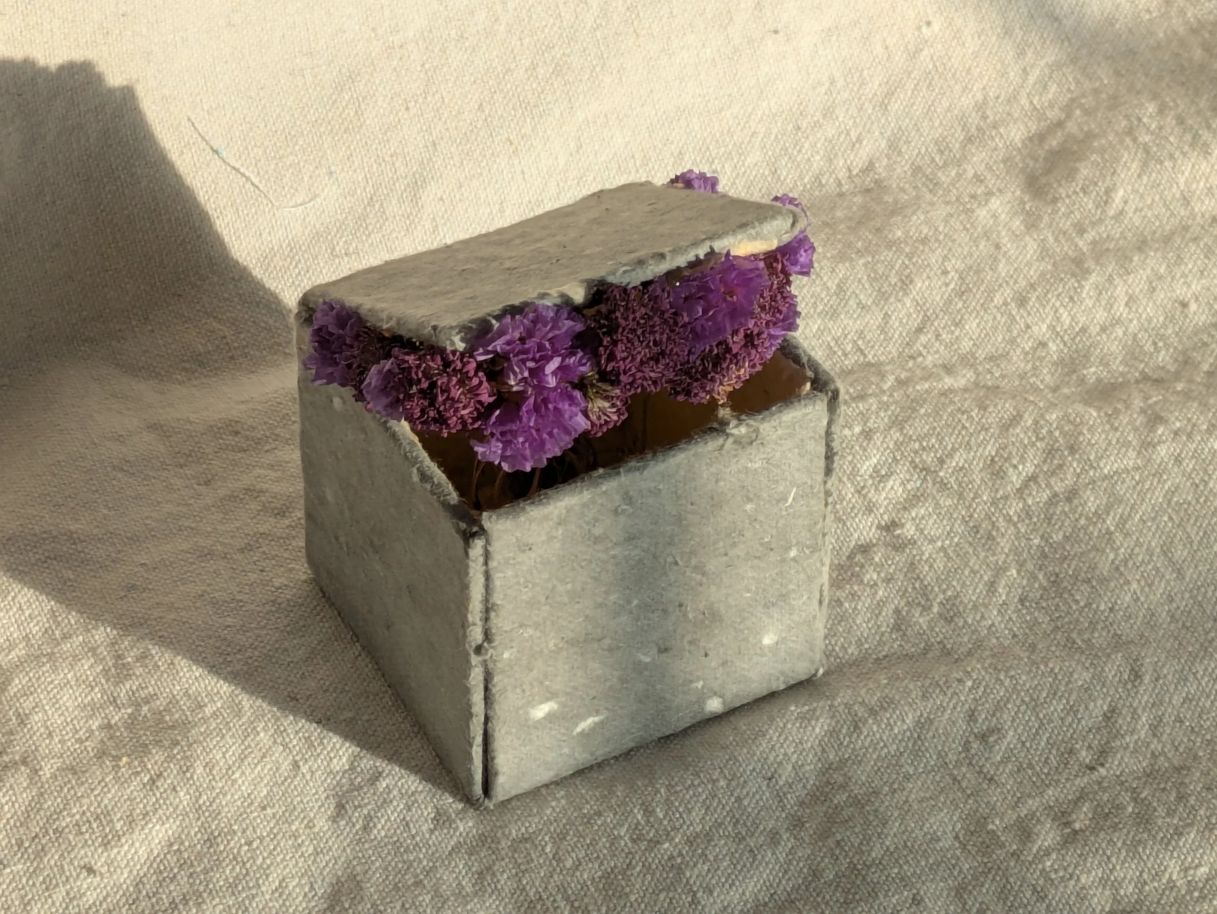 Arlo's Prayer Box Closed 2026