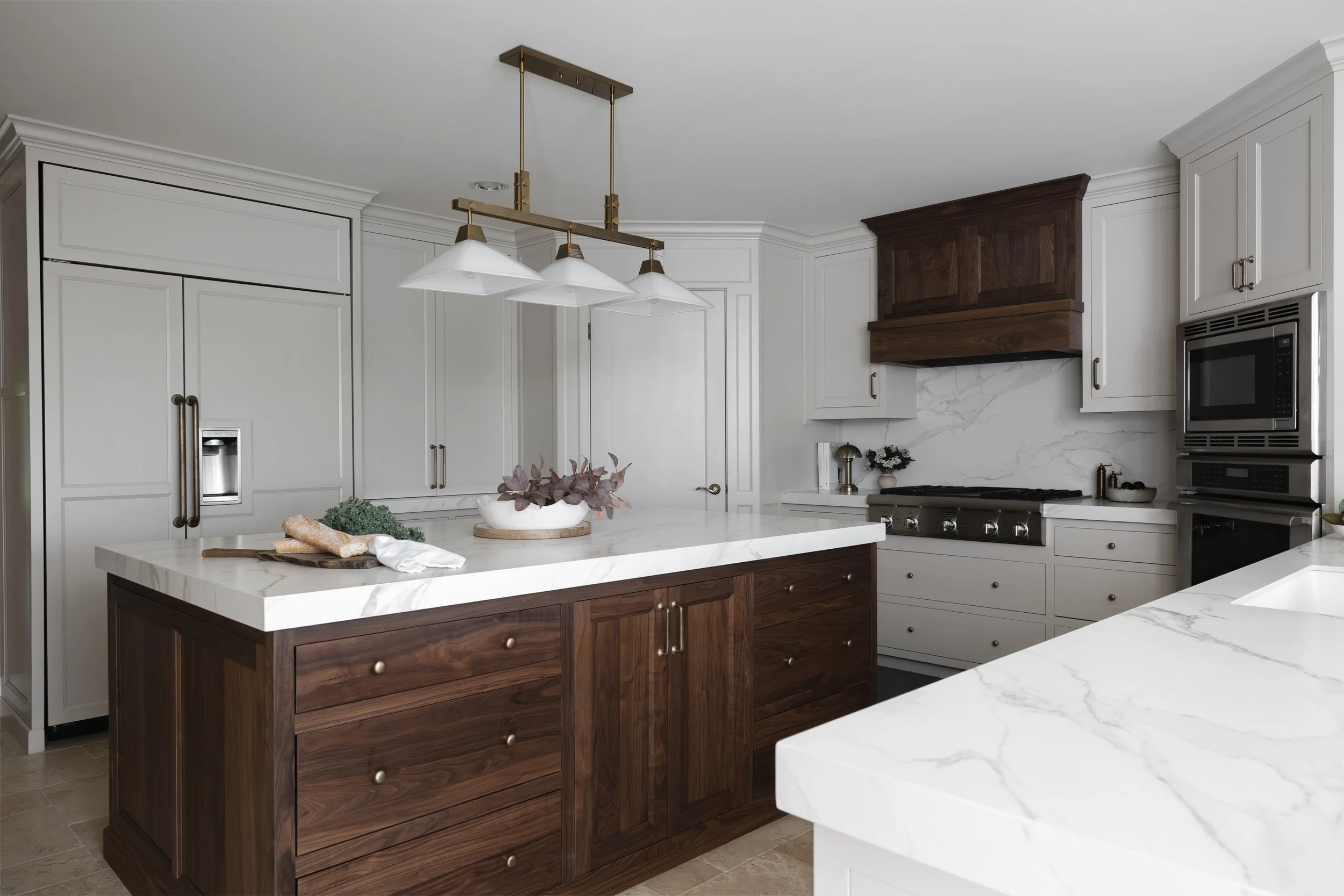 Transitional Kitchen Remodel by HELMÜT LLC project photo
