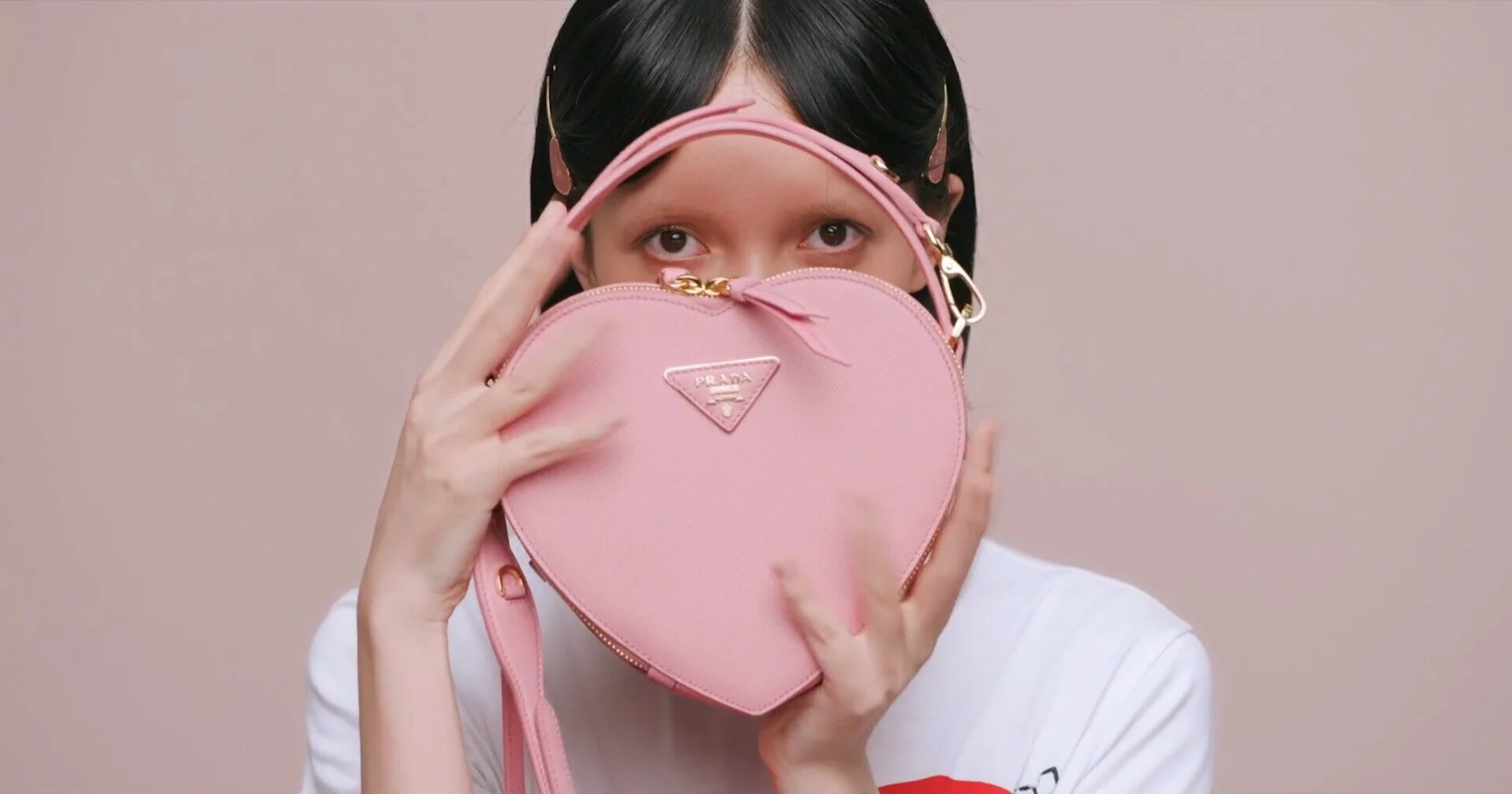 PRD_LOVE_LONG+16-9.mp4.00_00_07_06.Immagine001.jpg