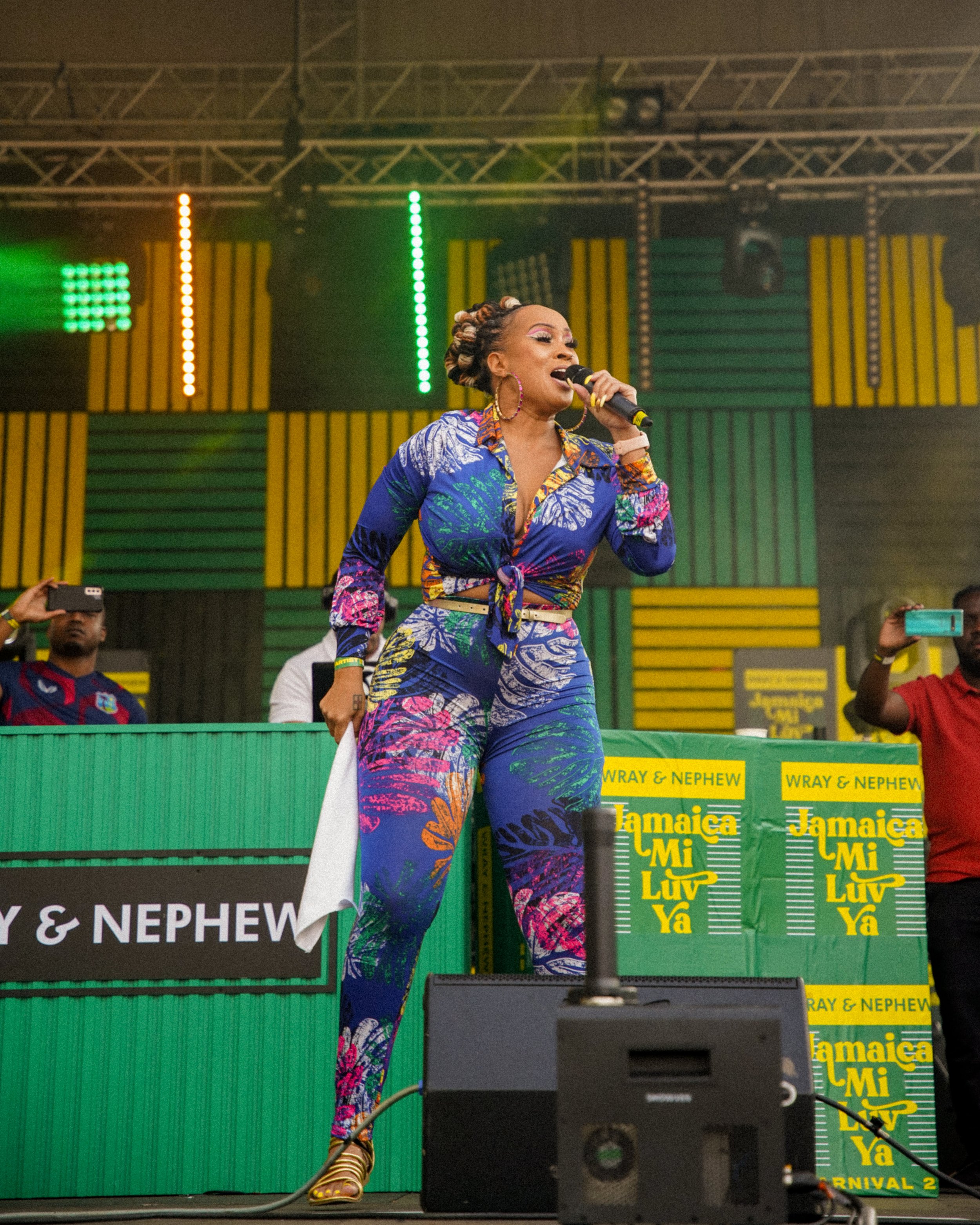 1.Alison Hinds.jpg