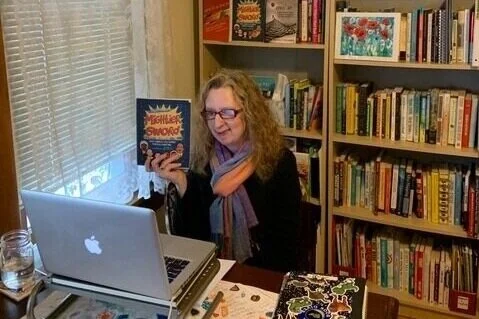 Artist Profile: Rochelle Melander 