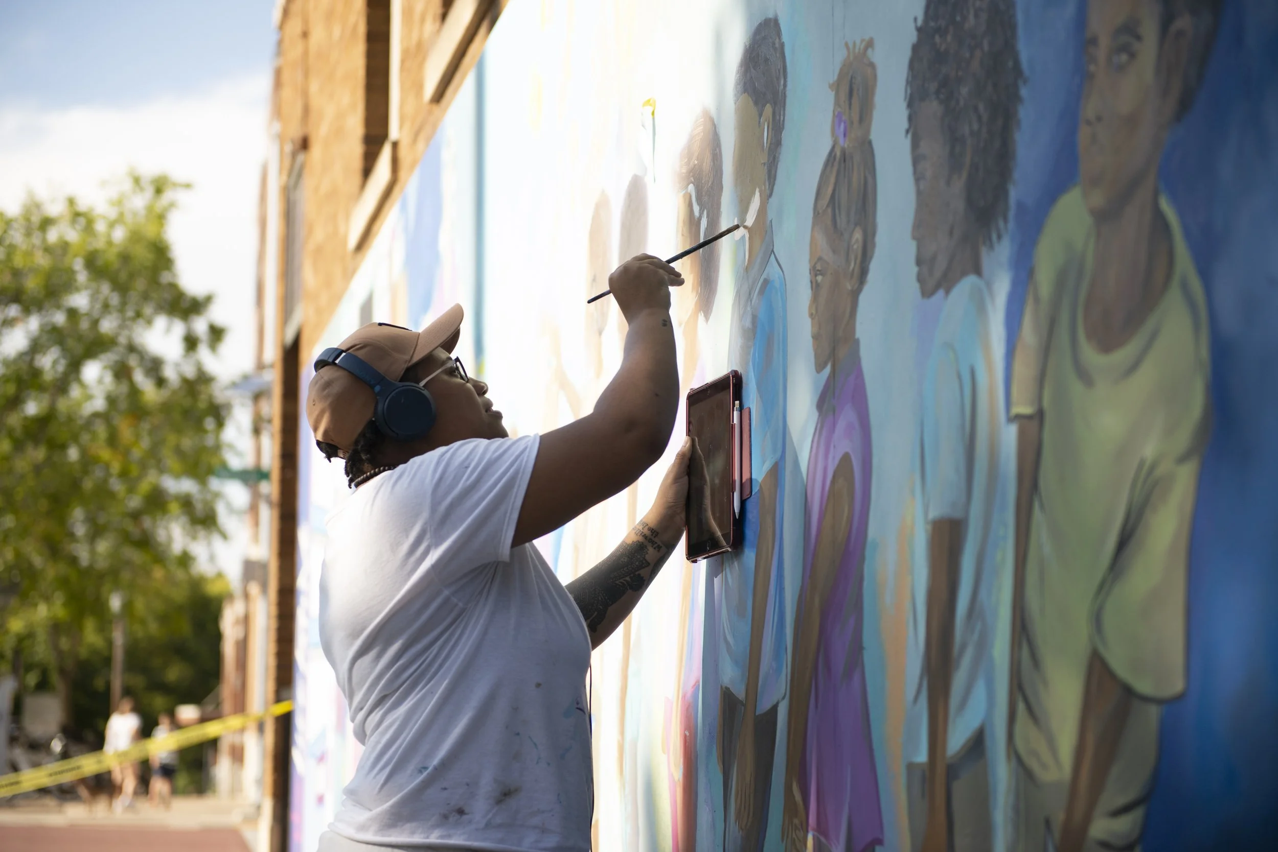 Artist Profile: Simone Lawrence