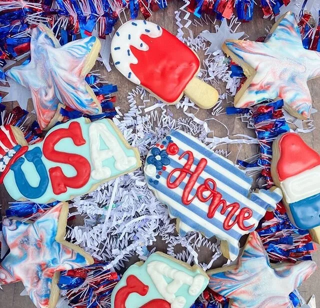 Fourth of July ordering is open til the 30th at midnight! These platters make the perfect hostess gift. There are also Fourth of July decorating kits! &bull;
&bull;
#customcookies #cincinnati #fourthofjuly #entrepreneur #shoplocal #cookies #cookiedou