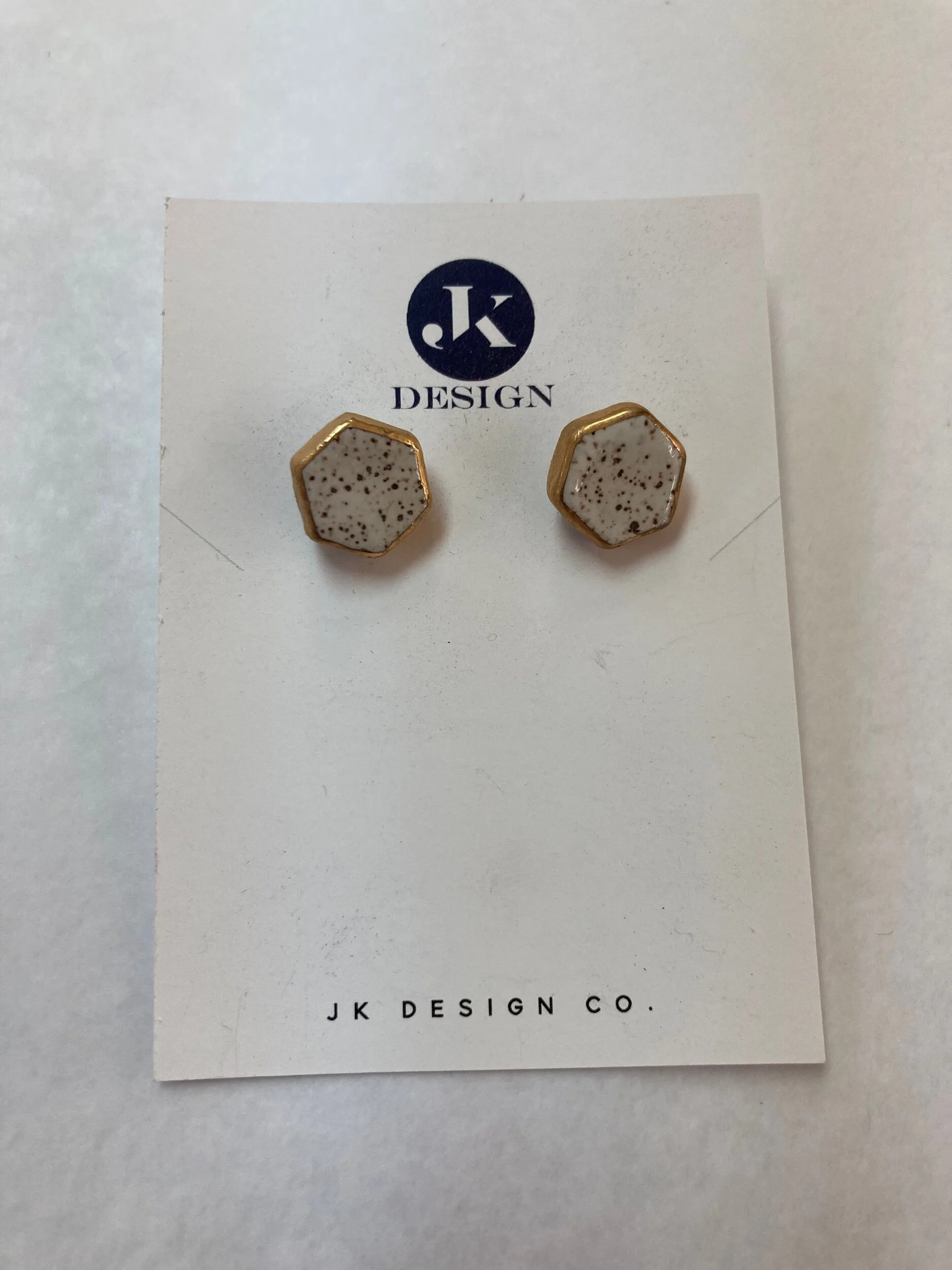 38C15D1D-9785-4DFD-AE43-A6E16D9BD3C2