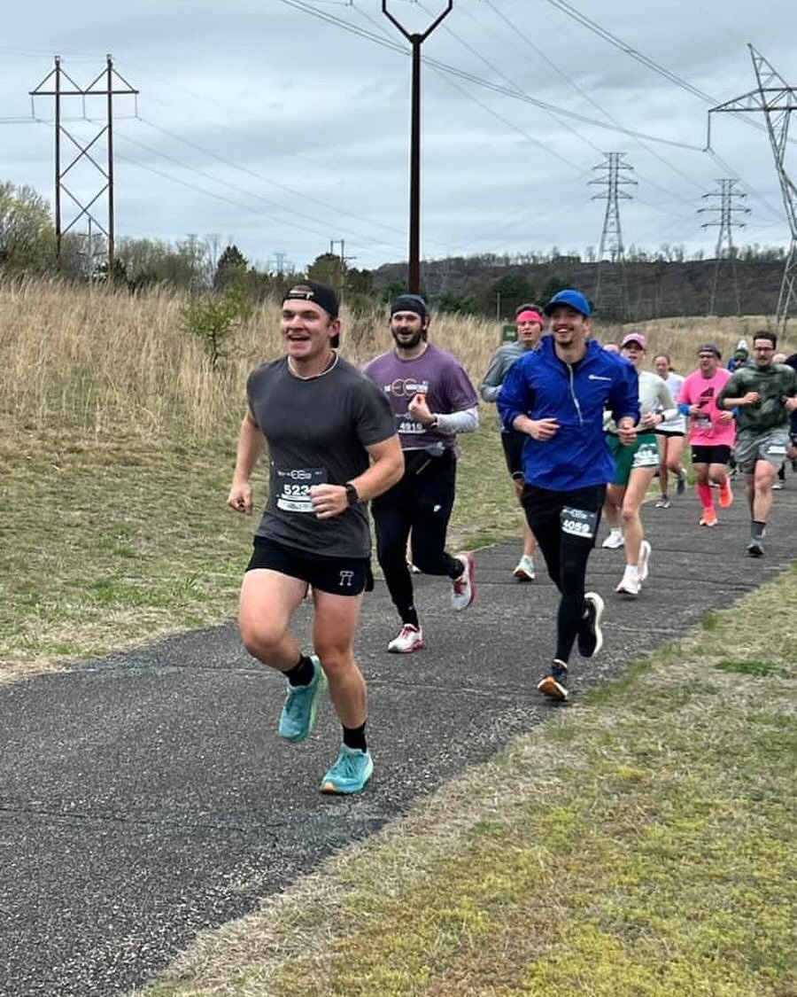 Love this photo:)

Congrats to @_.strude._ , @claykees , and EVERYONE who got out there and GOT IT DONE at the @ecmarathon !!!

THESE TWO young fellas pictured here are now firmly established LEADERS of the fitness community here in the Chippewa Vall
