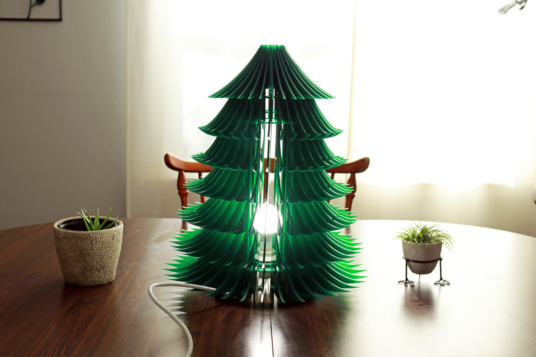 032_Acrylic-Christmas-Tree-Light-01.jpg