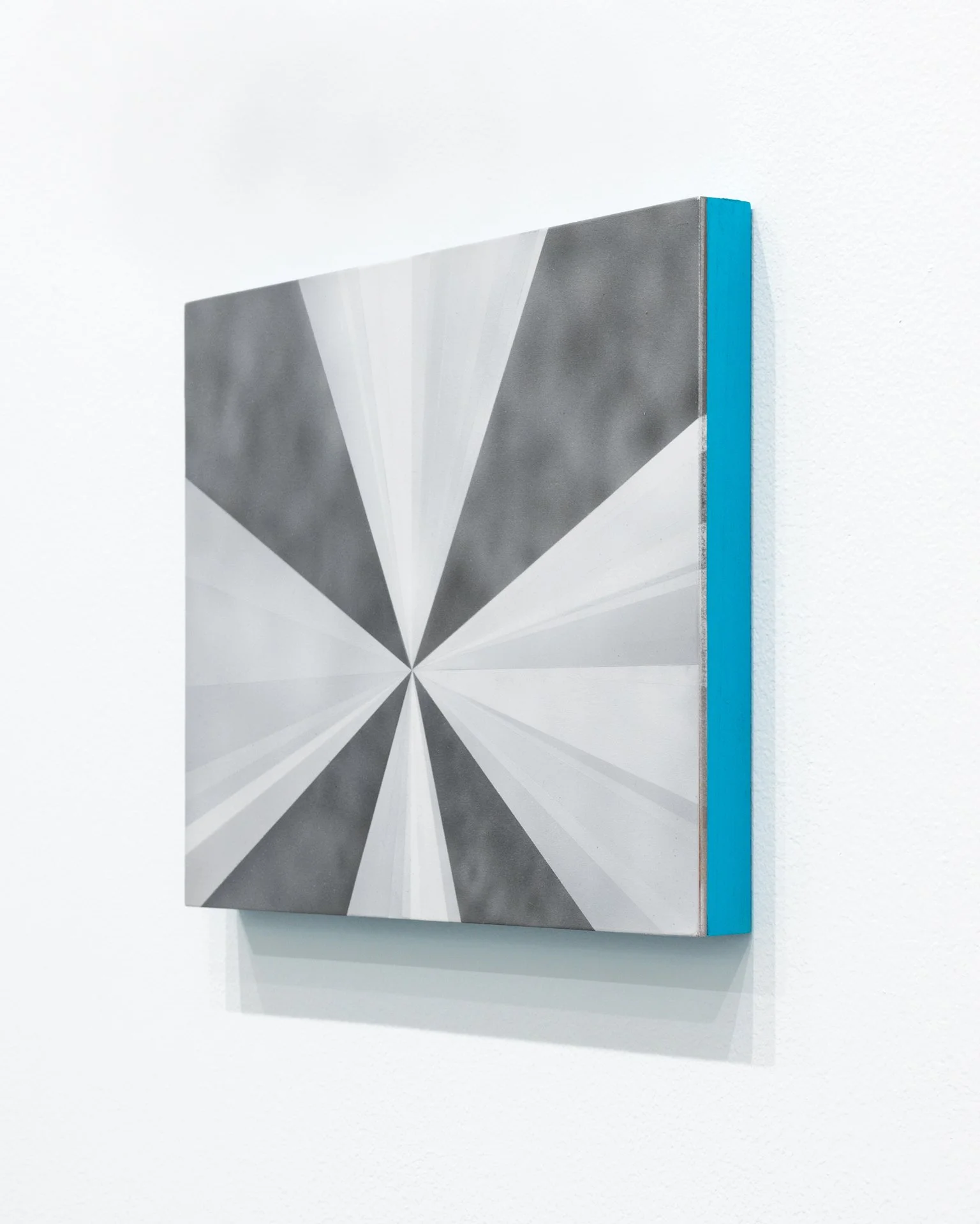 Oneoneone_KS_Pearl_Rays_side.jpg