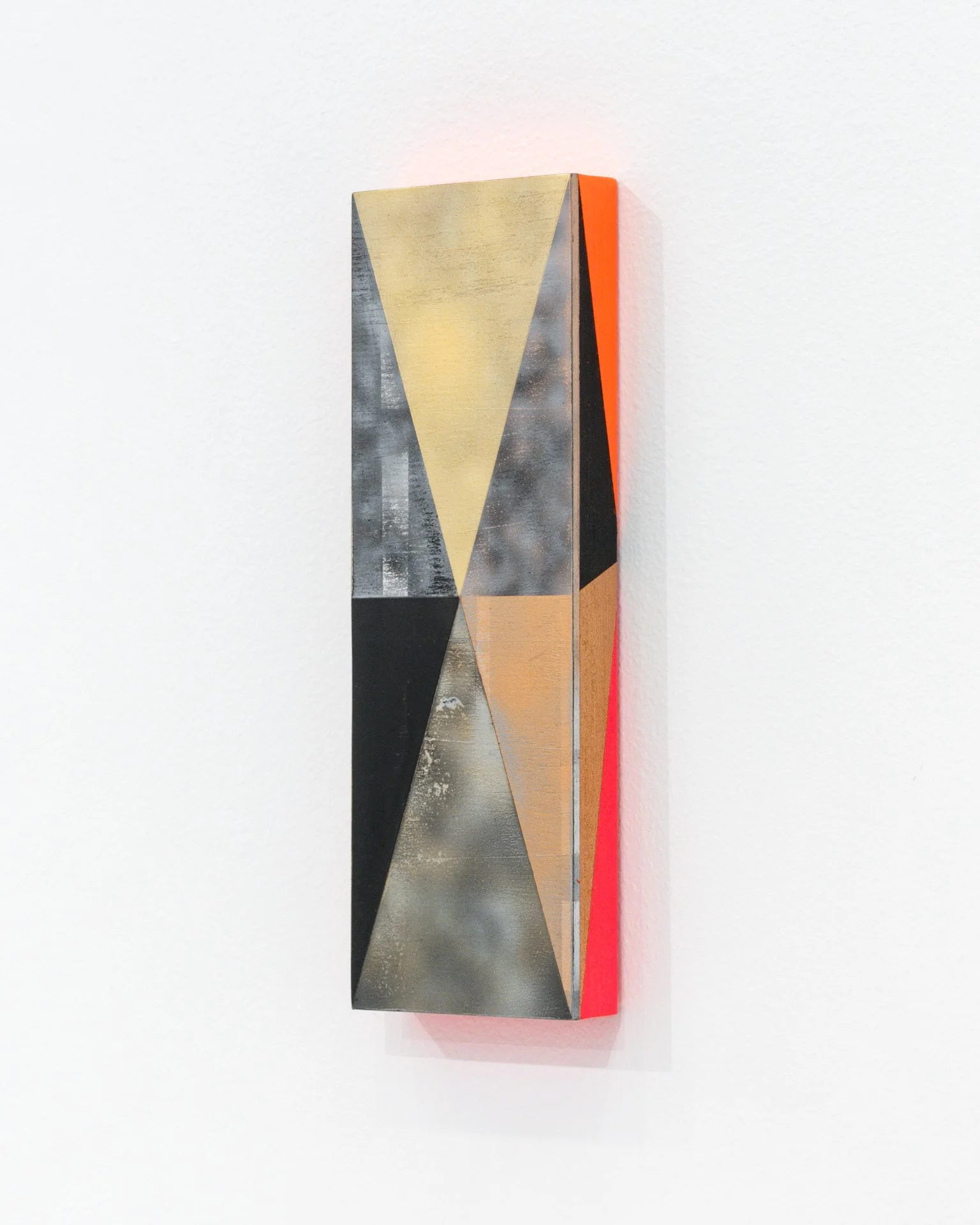 Oneoneone_KS_Superposition_side_02.jpg