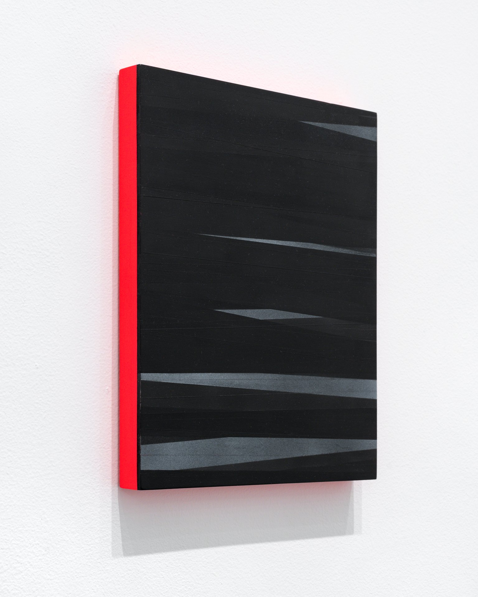 Oneoneone_KS_Black_Bands_01_side.jpg