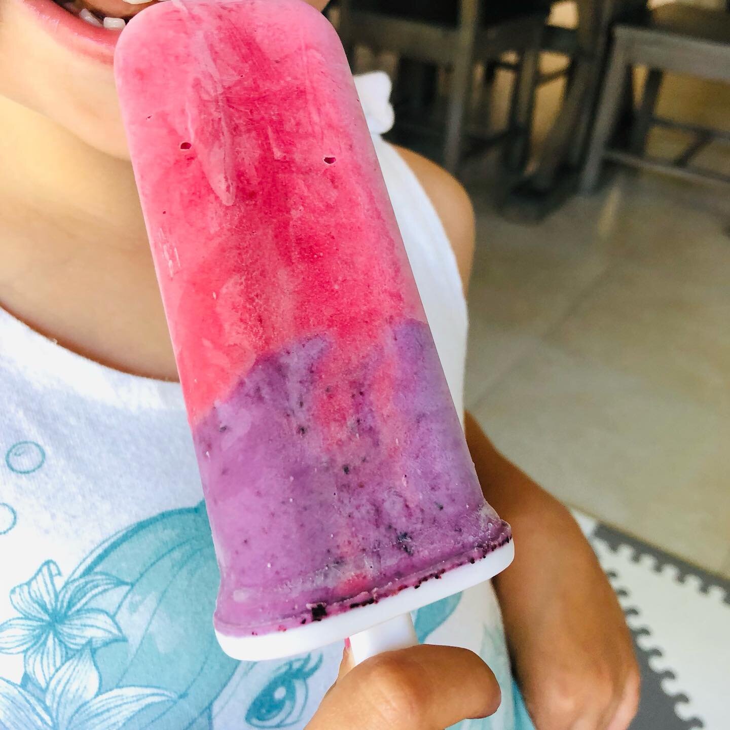 Berries and Cream Popsicles. So delicious and the colours are beautiful. Made with layers of raspberries and blueberries blended with vanilla yogurt and cream. The kids were excited to taste test these ones for me! 👍 all around!  #popsicletime #summ