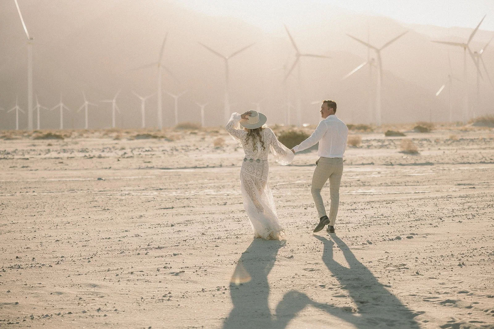 Alyssa + Mike | How to Think Outside The Box for your Unique Couples Session