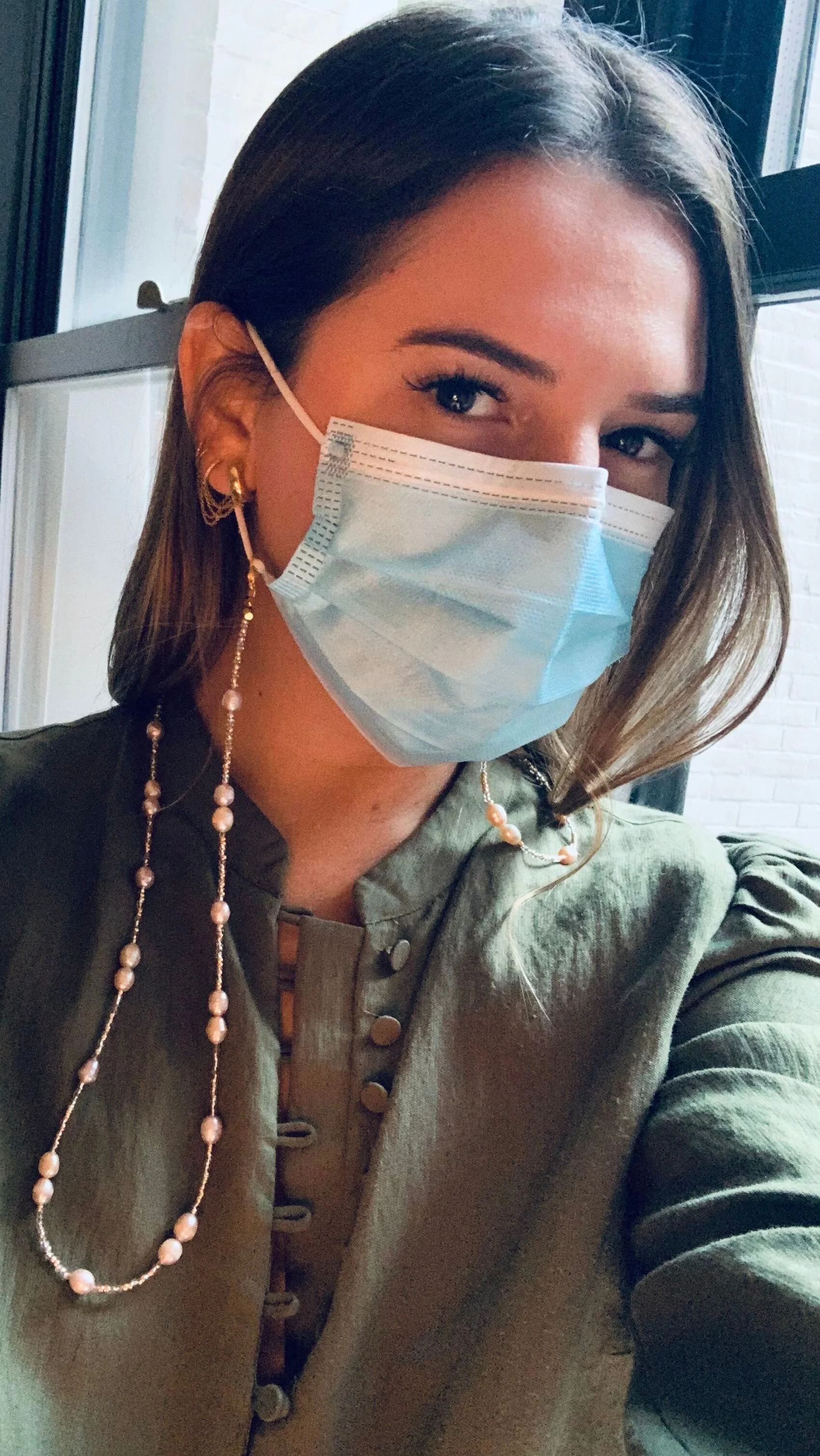 Pink Pearls Mask &amp; Sunglass Chain (2 in 1)