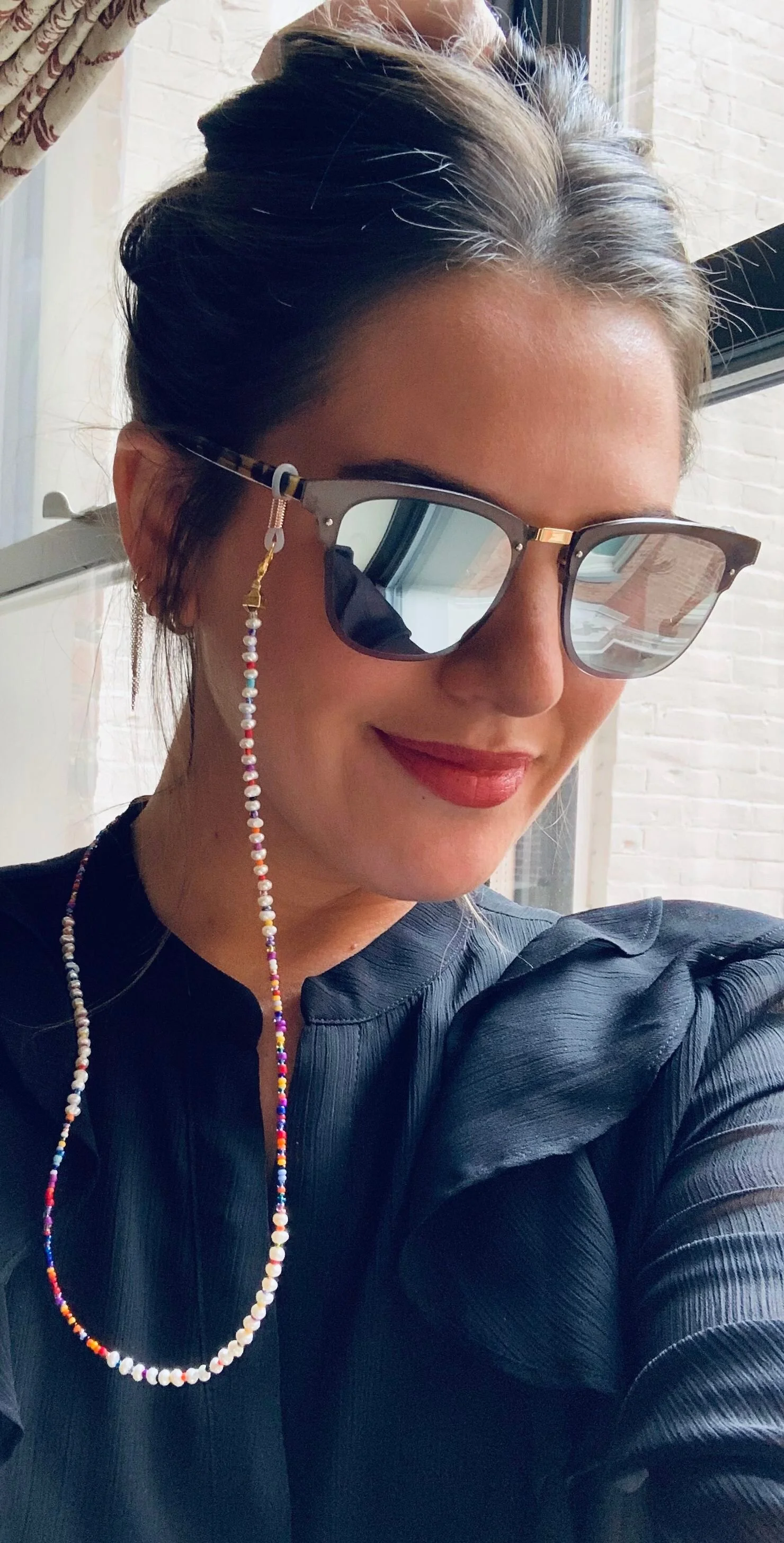 Pearls Rainbow Mask &amp; Sunglass Chain (2 in 1)