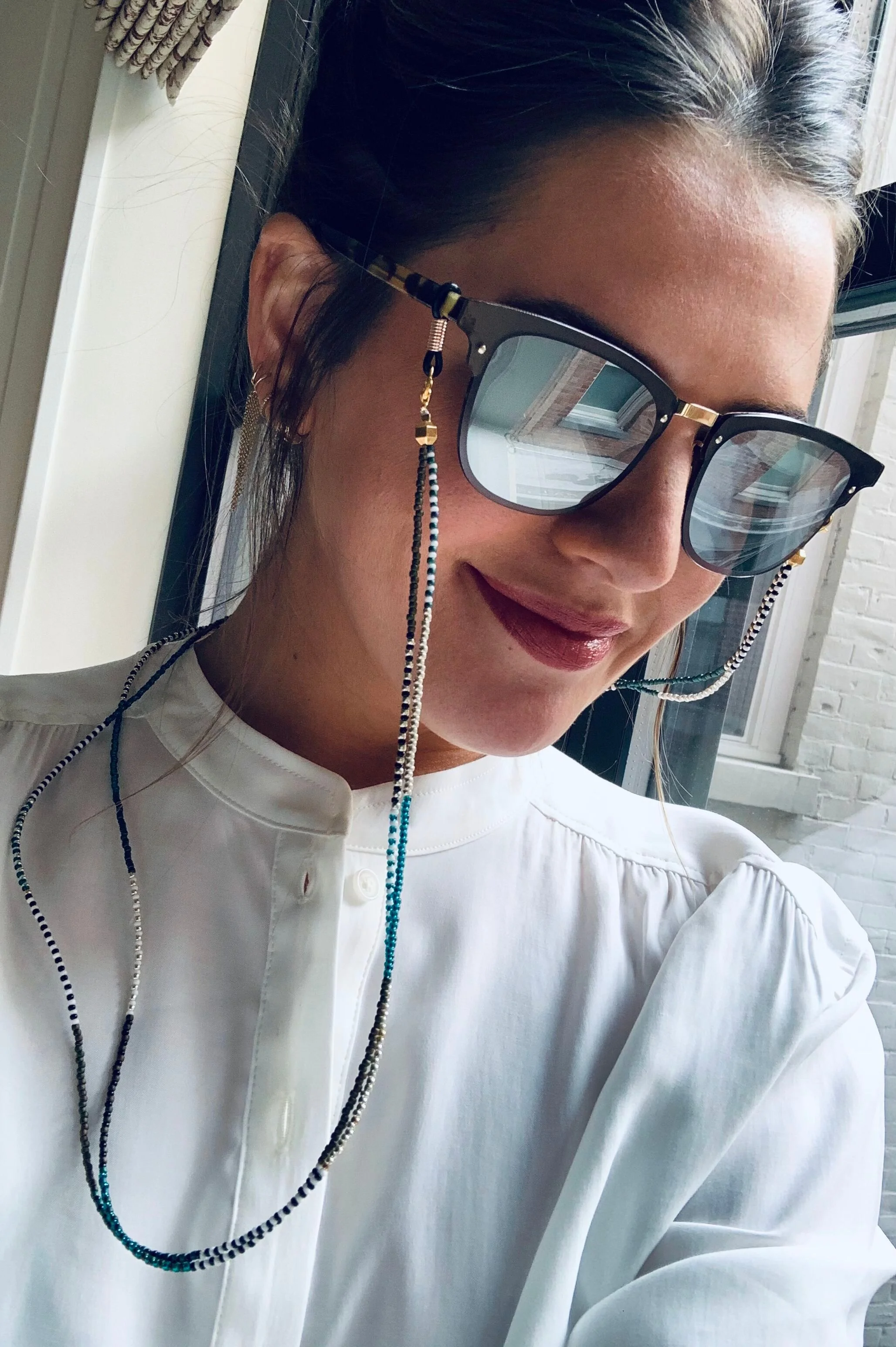 Mini Olive Domino Mask &amp; Sunglass Chain (2 in 1)