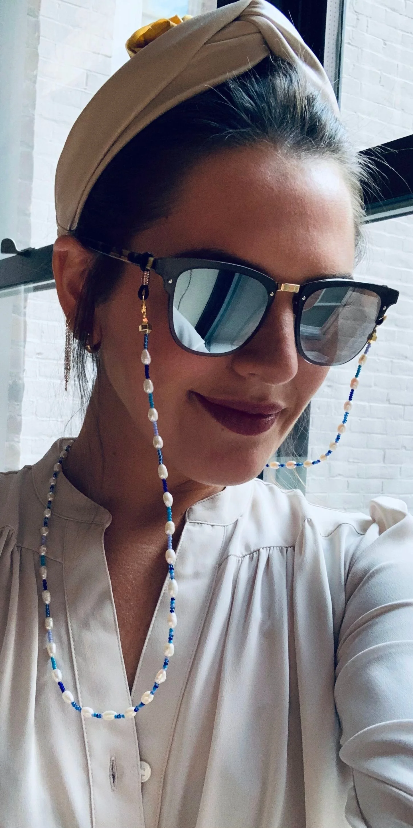 Blue Mix Pearls V.2 Mask &amp; Sunglass Chain (2 in 1)