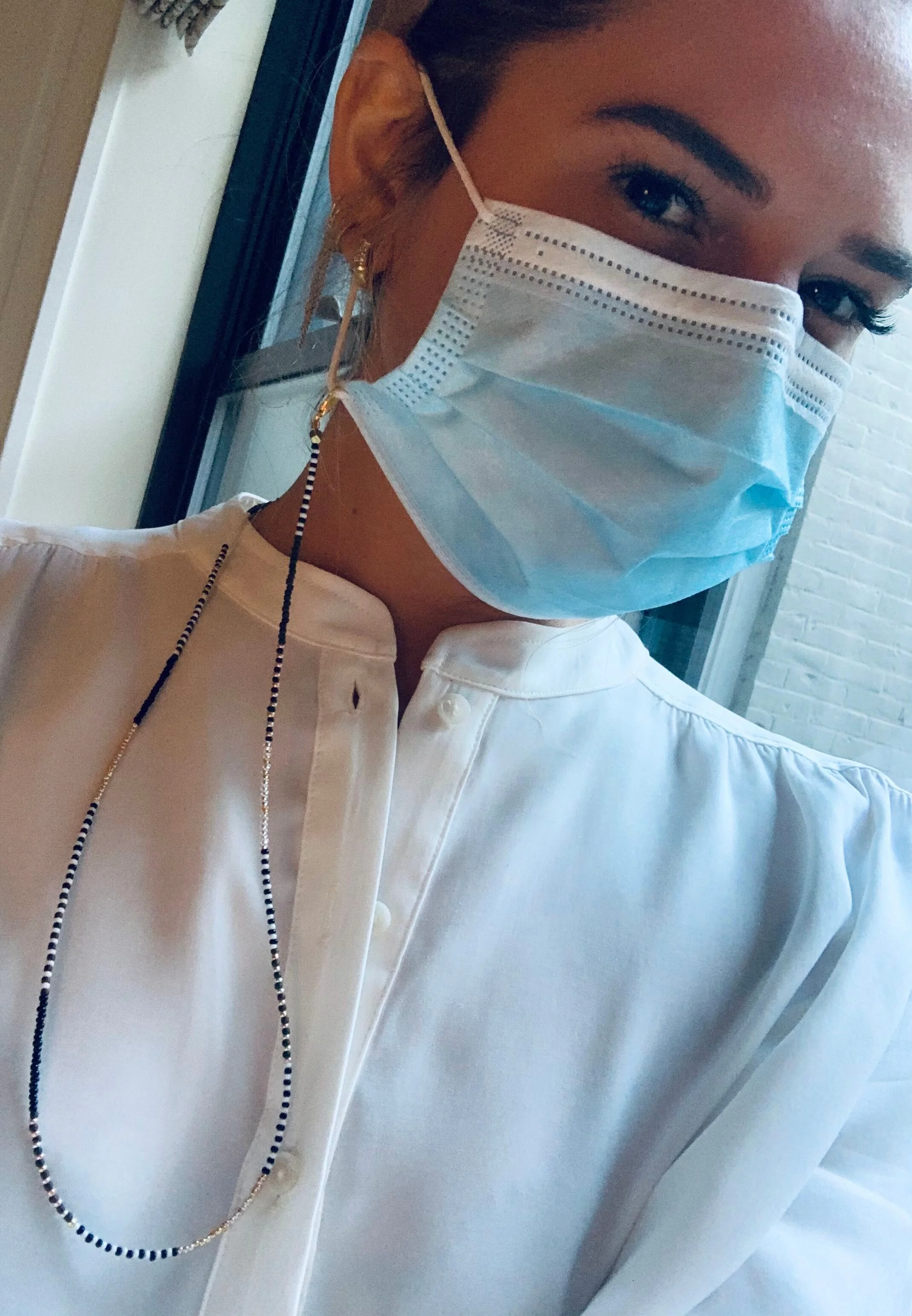 Tiny Domino Gold Mask &amp; Sunglass Chain (2 in 1)