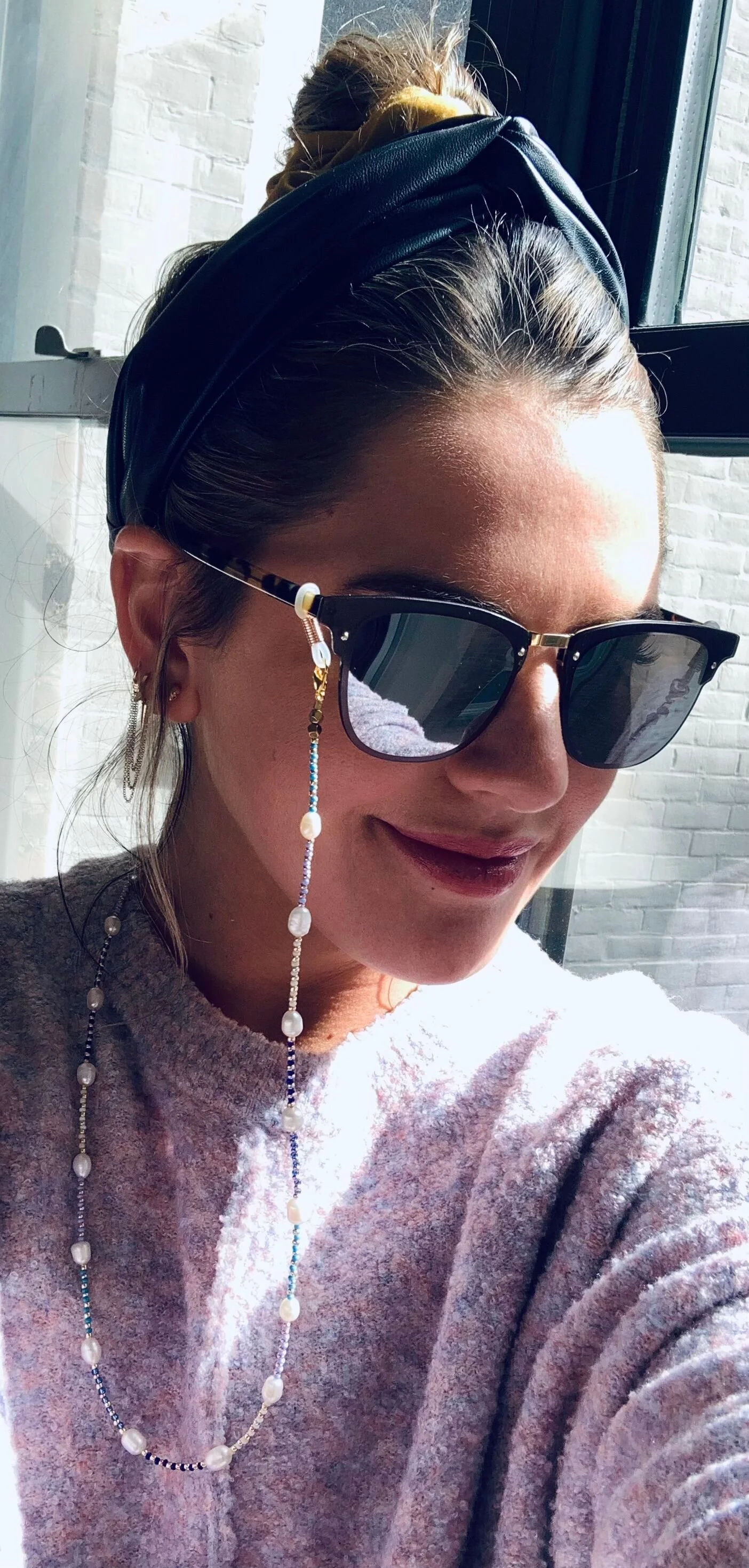 Pearls Blue Gold Mask &amp; Sunglass Chain (2 in 1)