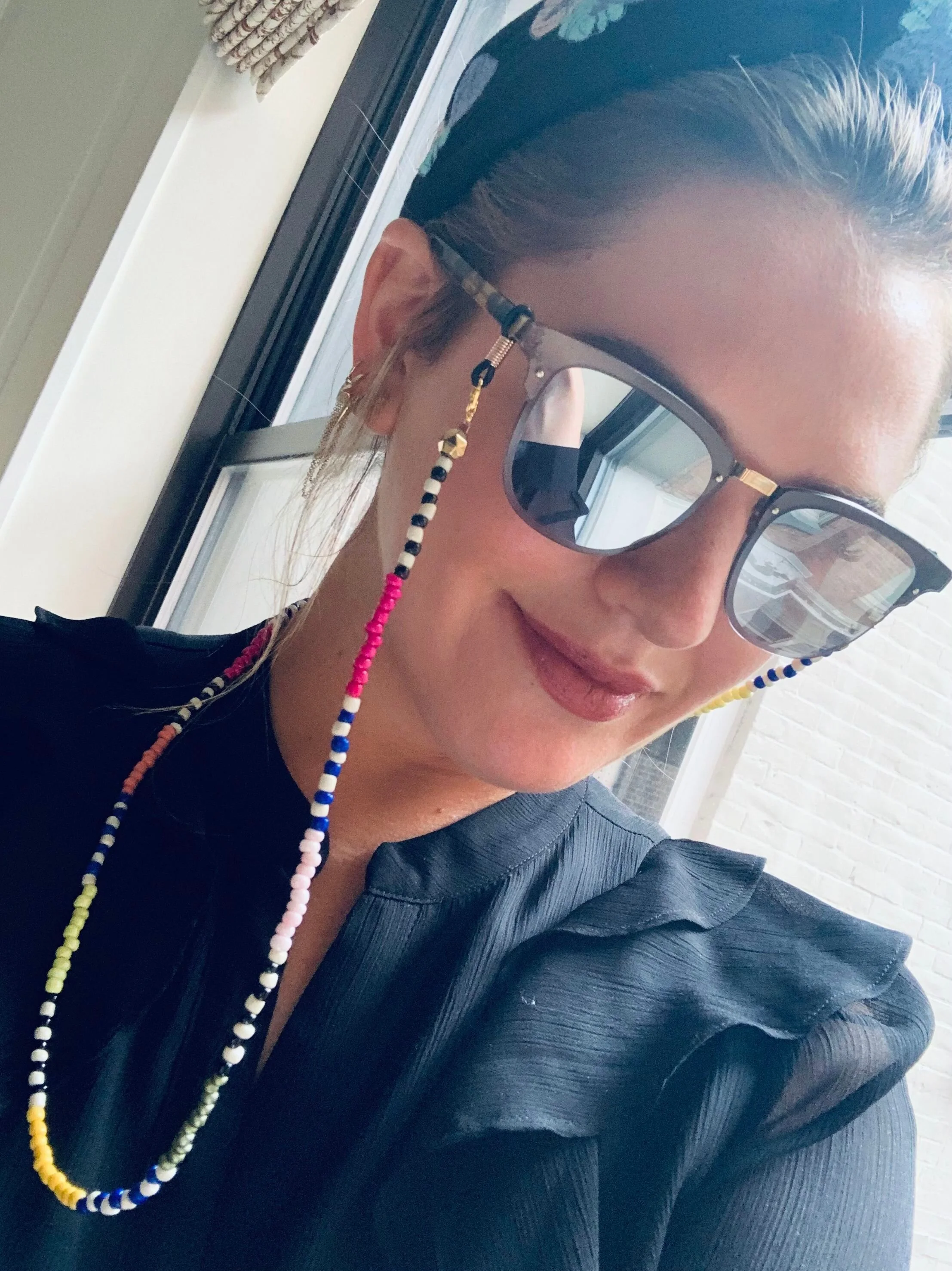 Fun Domino Mask &amp; Sunglass Chain (2 in 1)