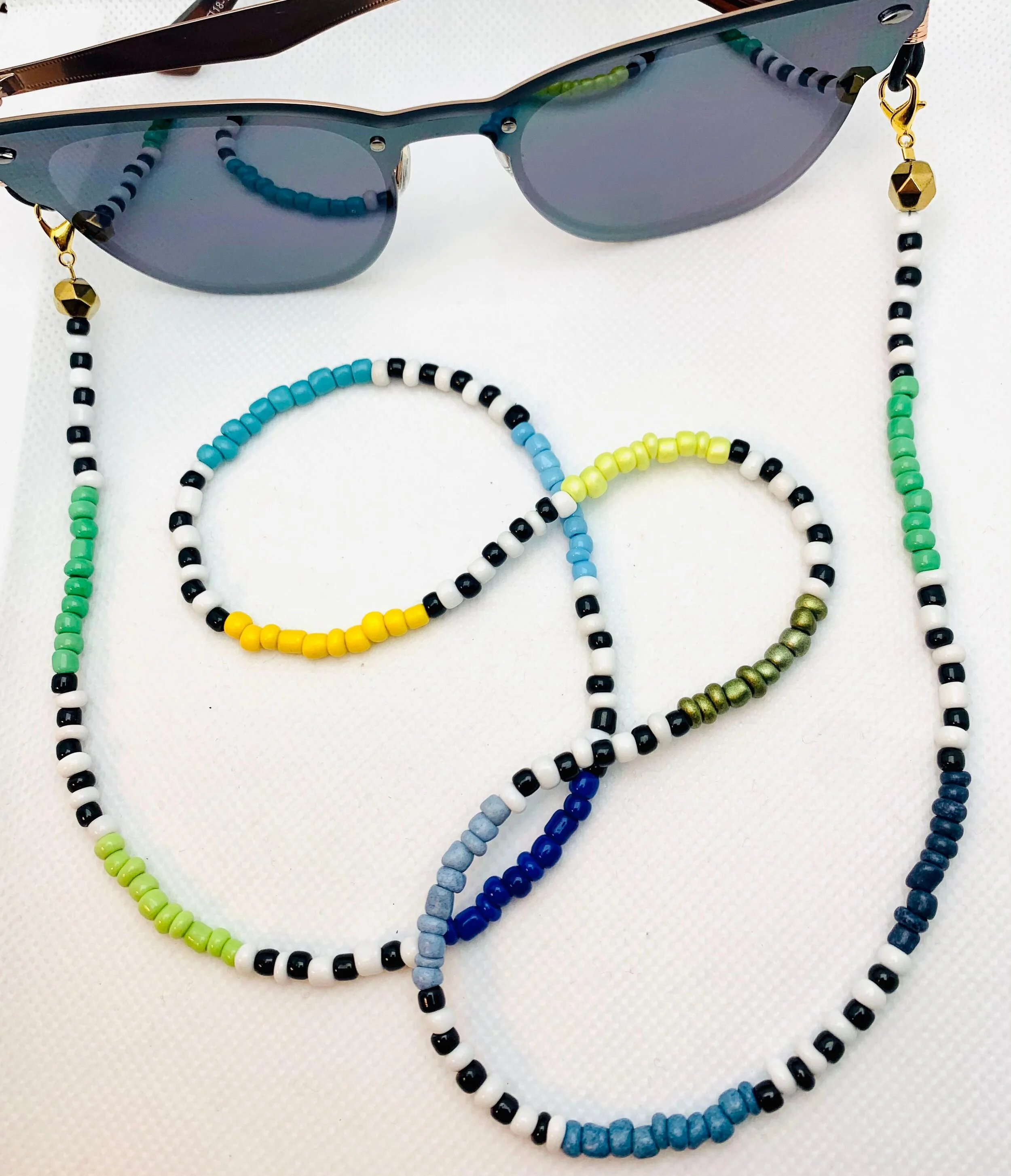 Domino Blue Green Mask &amp; Sunglass Chain (2 in 1)