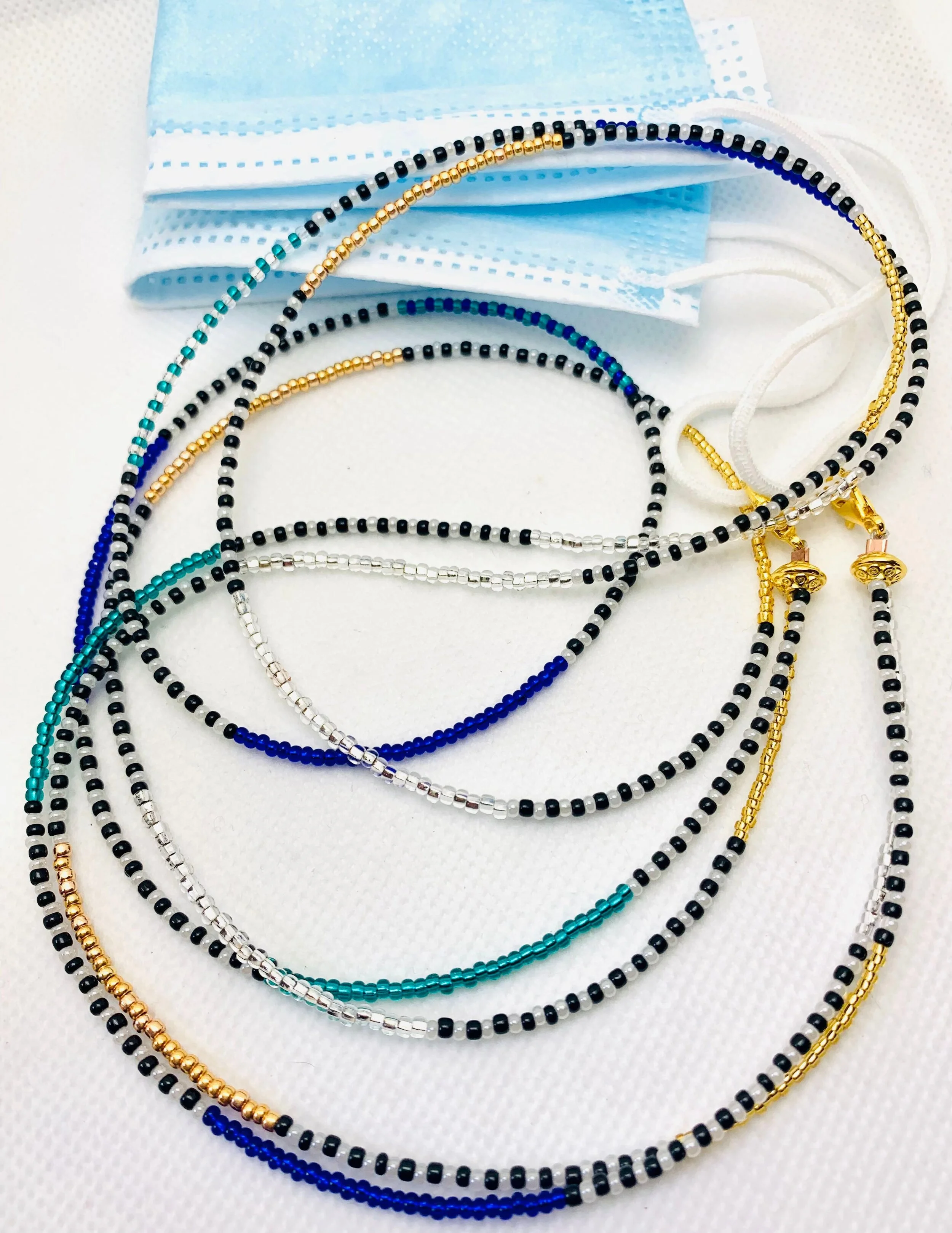 Tiny Multicolored Domino Mask &amp; Sunglass Chain (2 in 1)