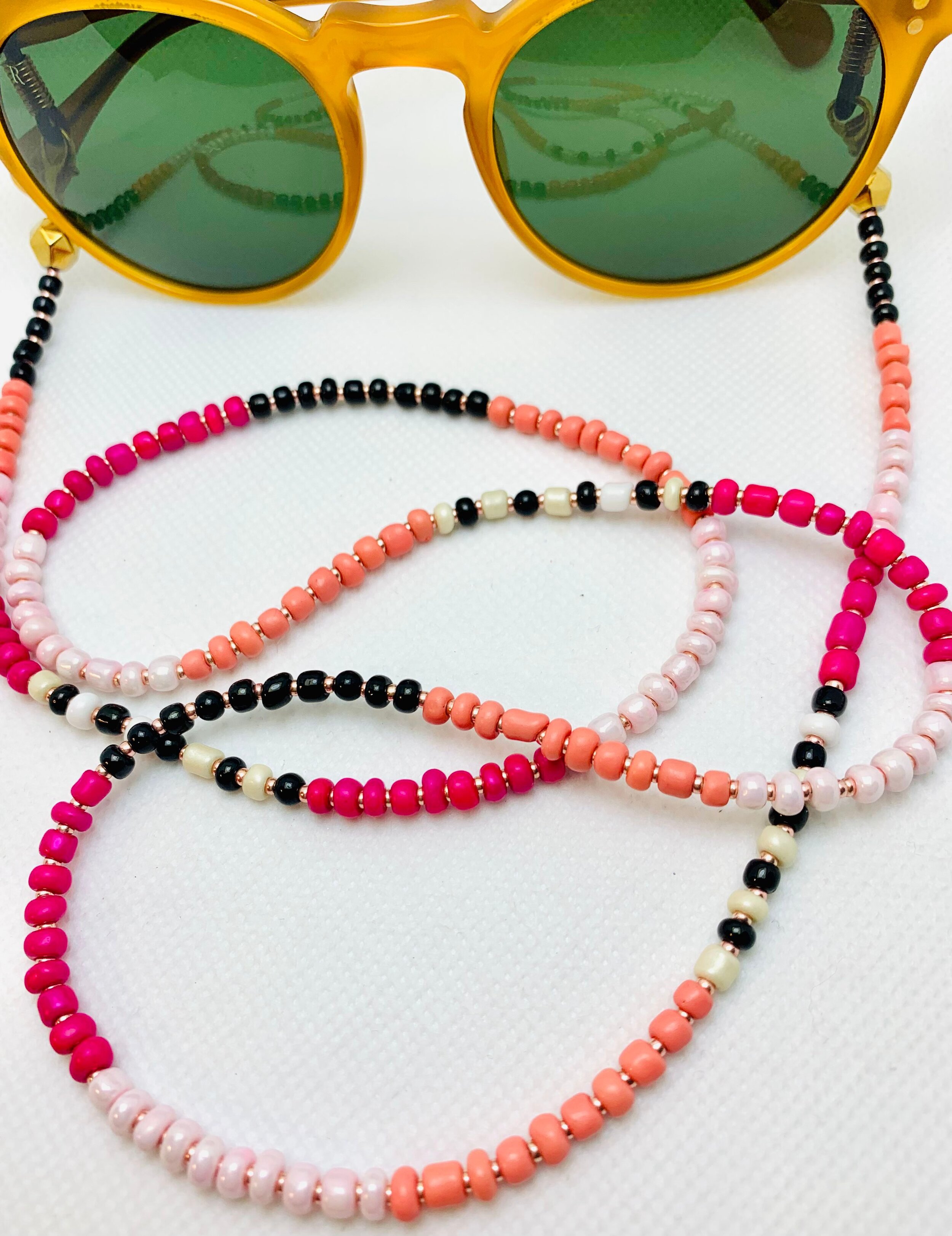 Domino Pink V.4 Mask &amp; Sunglass Chain (2 in 1)