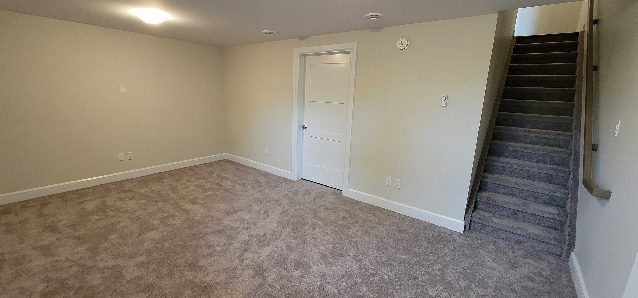 Basement Room 2.jpg