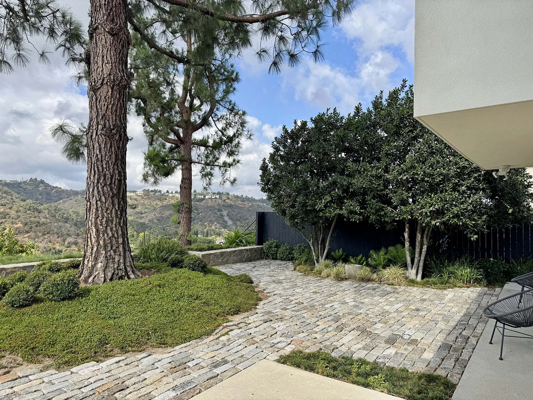 Dona Evita backyard 2.jpg