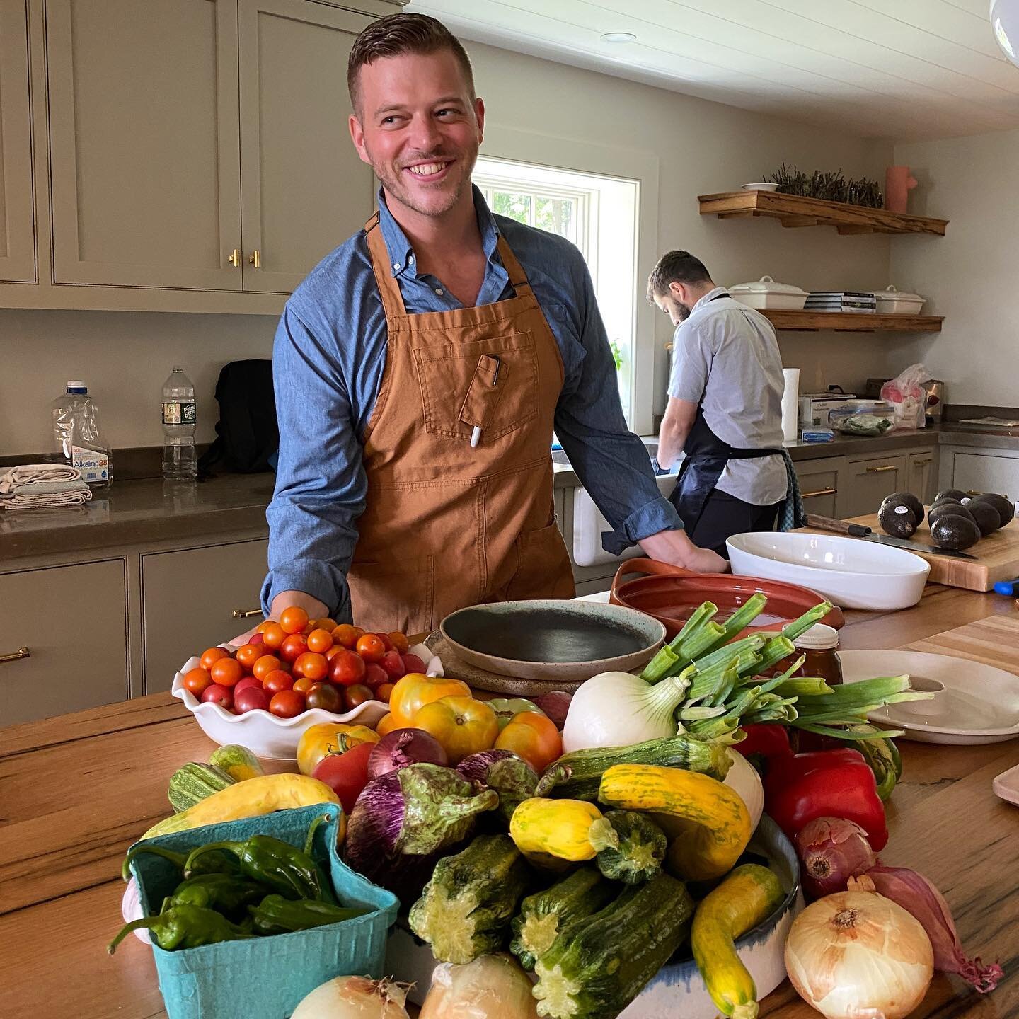 My happy place, cooking amazing farm to table food for my clients 🍅 🫑 🌿 

#fresh #produce #farm #farmersmarket #eat #local #chefs #food #foodie #smallbusiness #yummy #vegan 
#chef #chefsofinstagram #gaychef #farmtotable #privatechef #chefslife