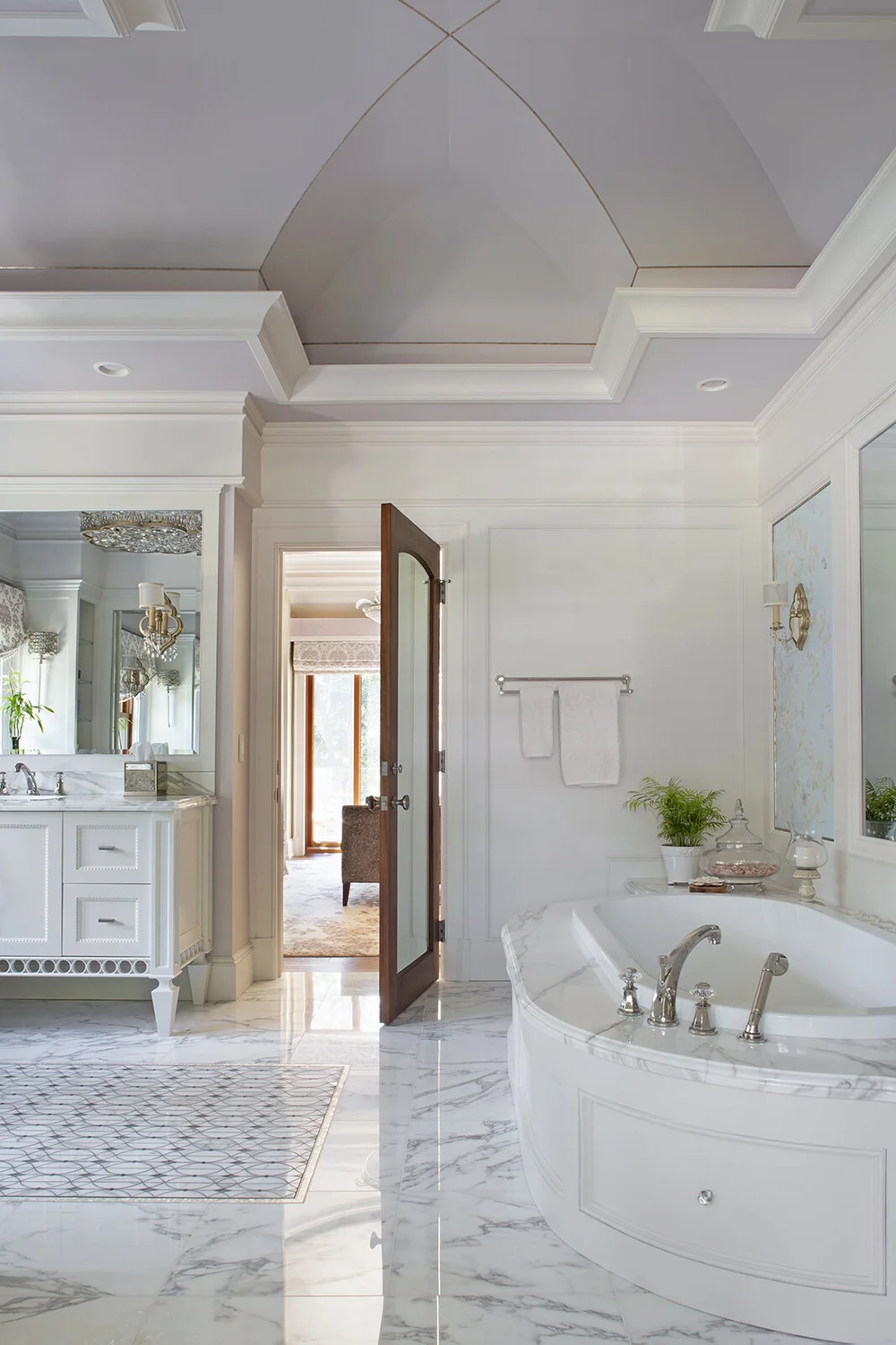 Luxury Master Bathroom Suites
