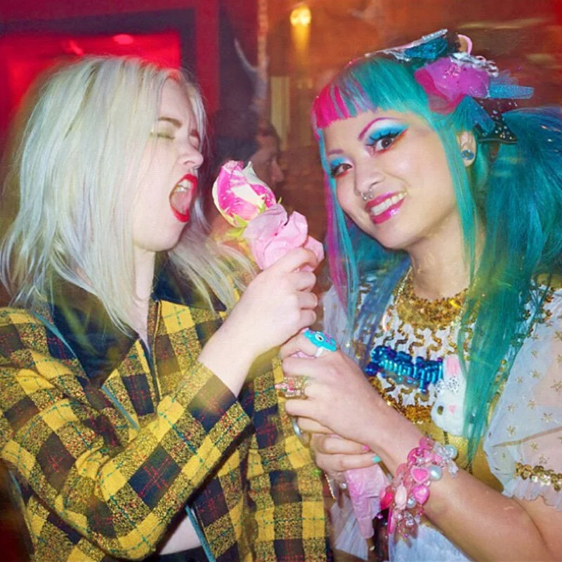 GALLERY — CAT CLUB