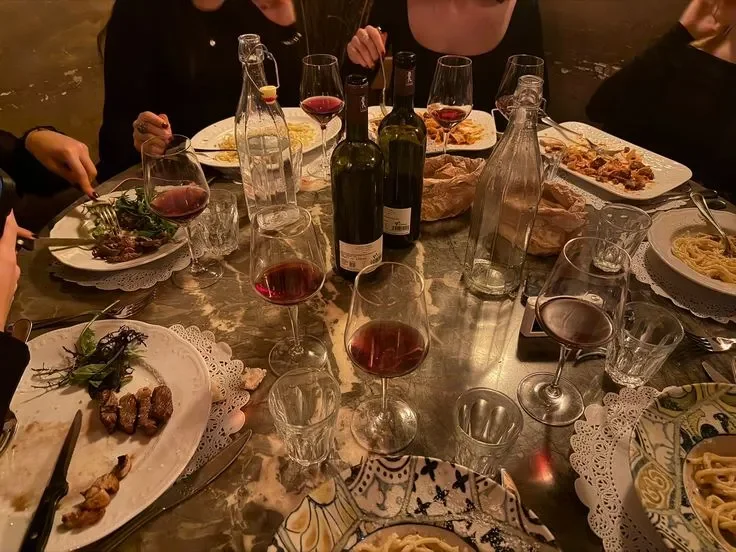 The Dinner Questions That Actually Make People Interesting