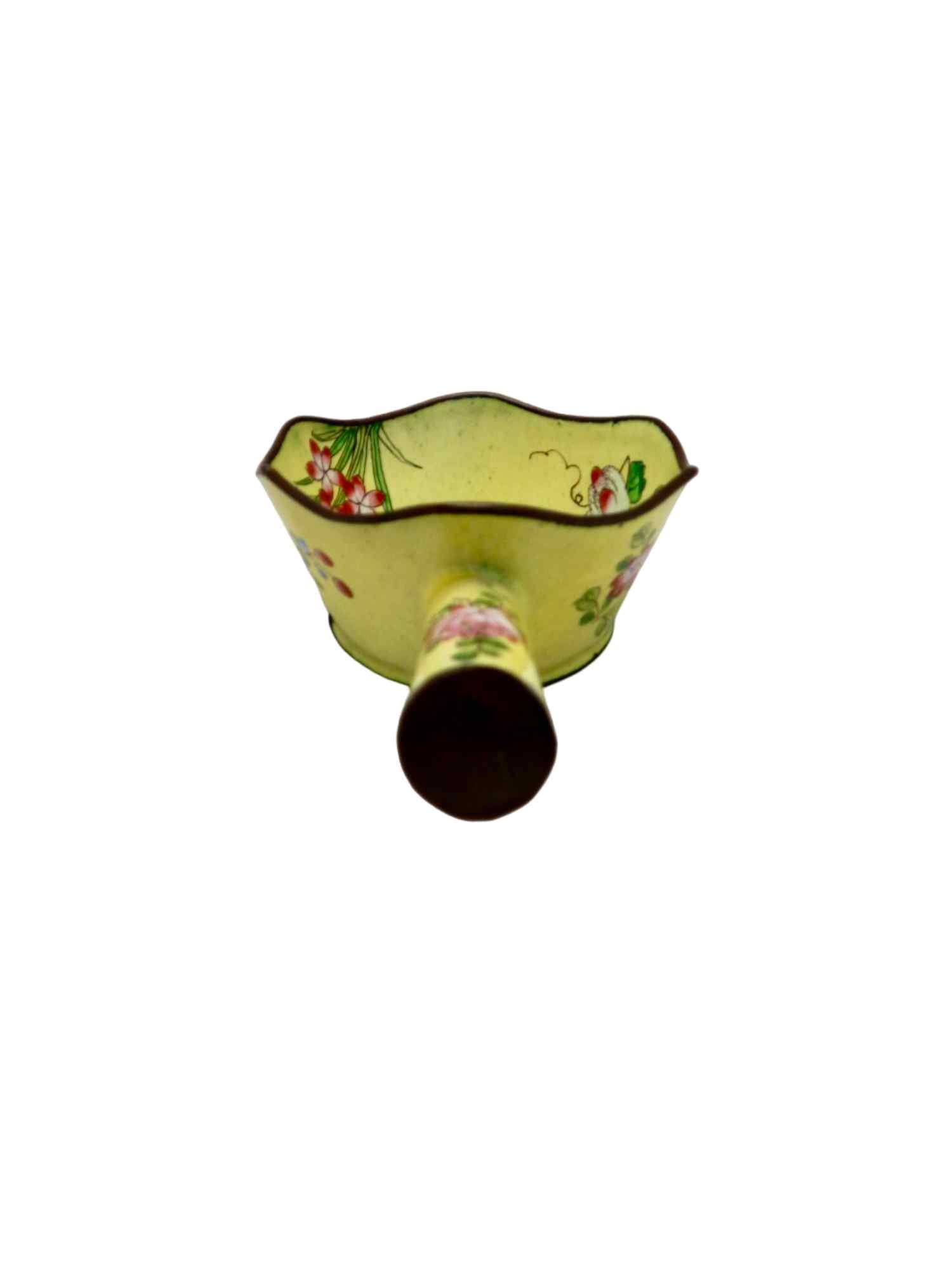 antique-chinese-enameled-yelllow-dish-with-handle-vegetal-floral-pattern-small.jpg
