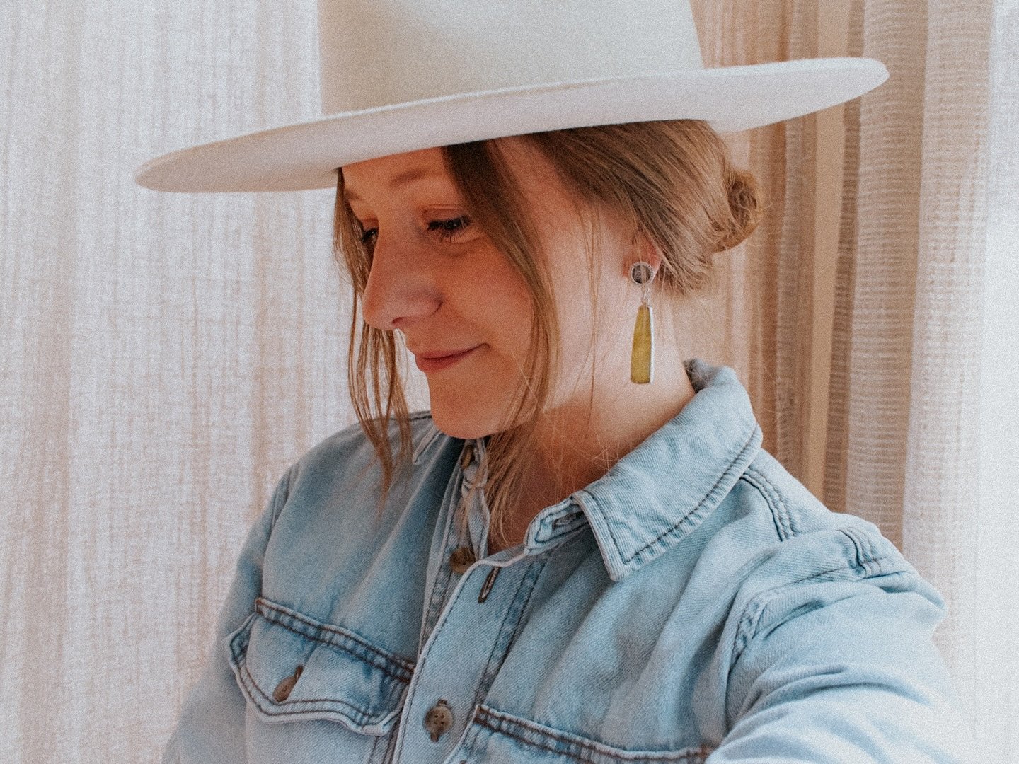 Little Vesuvianites to start the weekend. 
It&rsquo;s a beautiful spring-summer day here in Chicago and these feel just right for that energy. 
&bull;
It&rsquo;s looking like next Sunday will be my shop update and then the weekend after (21/22) I&rsq
