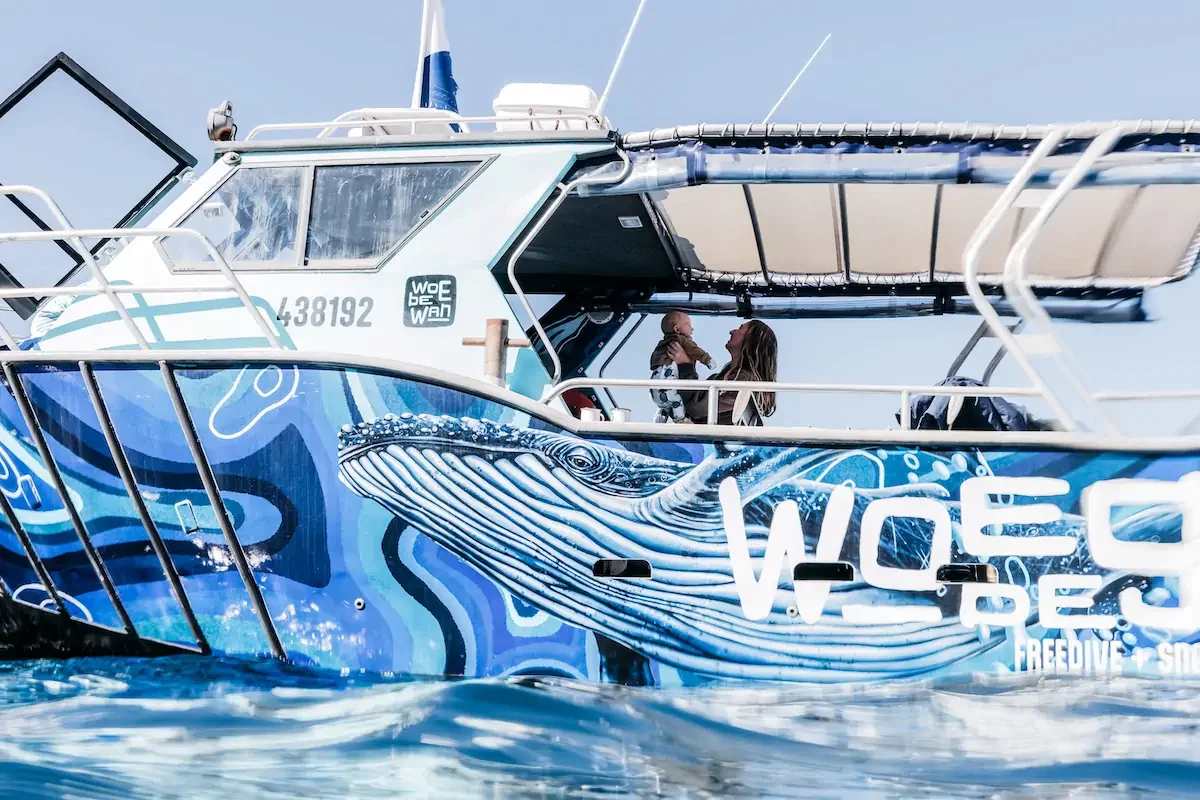 boat-lara-landscape.webp