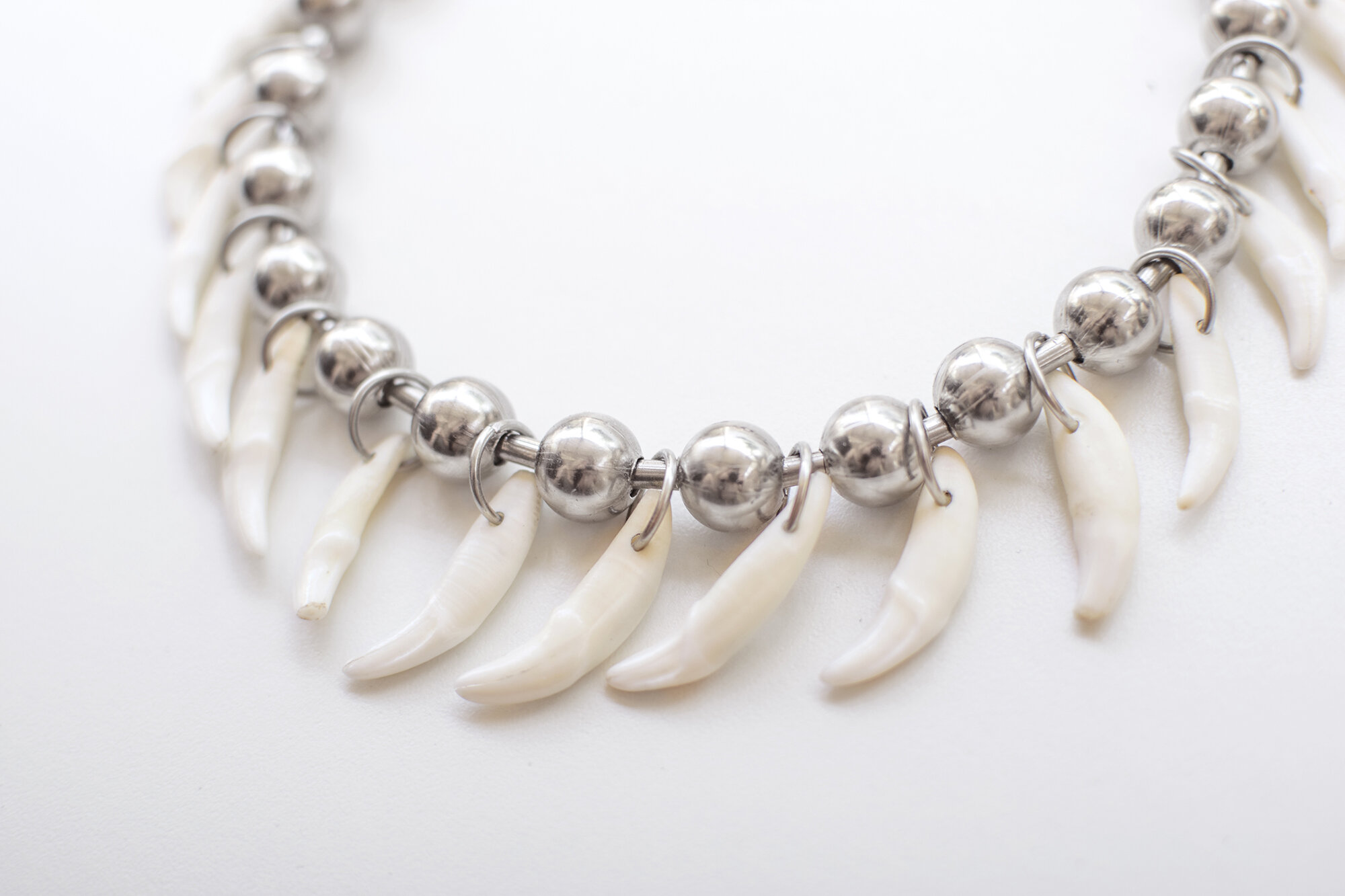 COYOTE QUEEN NECKLACE