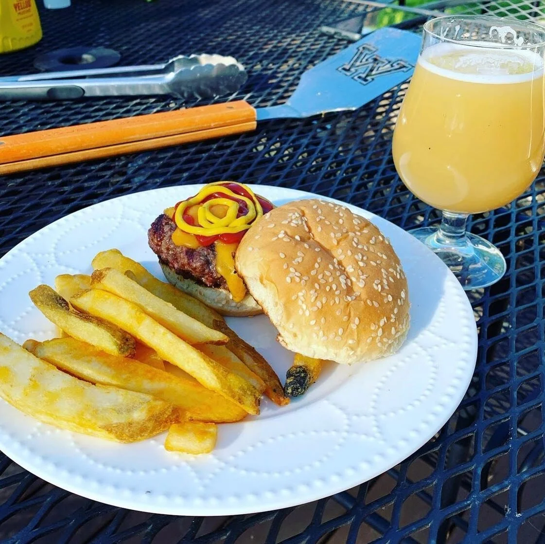 #BurgerADayMay Day 28: Happy National Burger Day from some of my favorite people! @mrsfoxyauxier and fam grilled out for the best holiday of the year. Even their dog Surly got in on the action. #girlmeatsburger