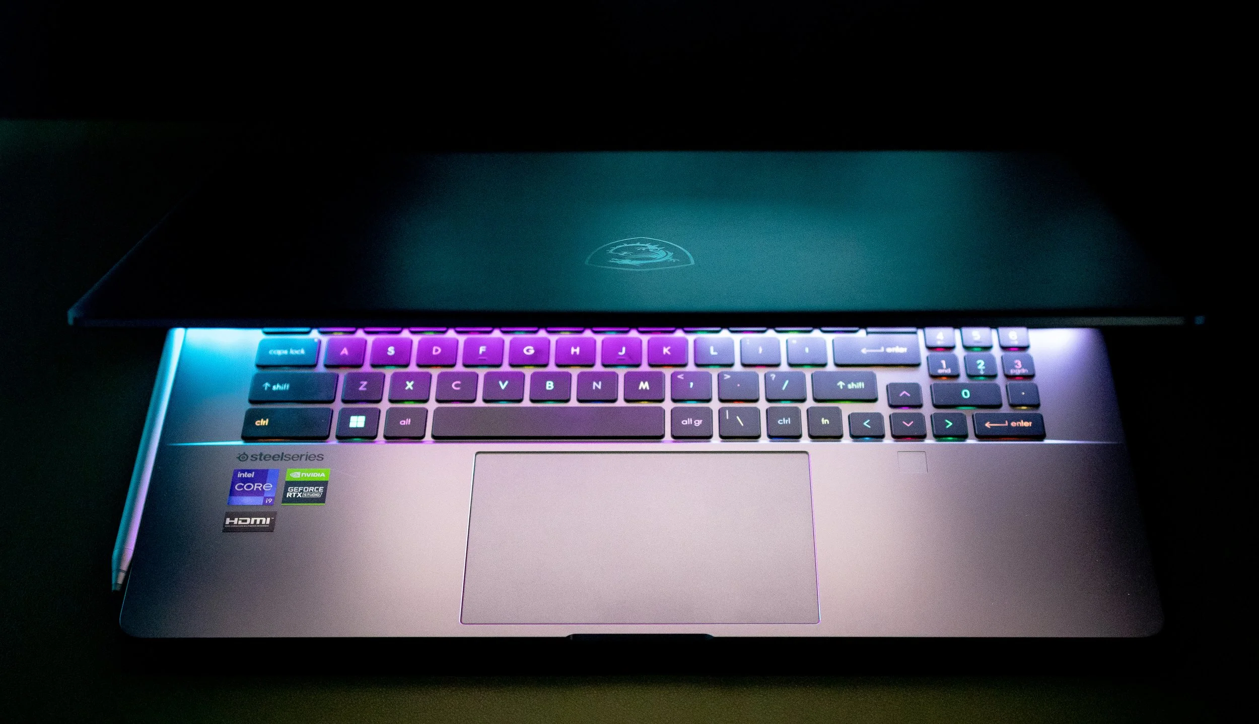 MSI _Creator pro-16 con.jpeg