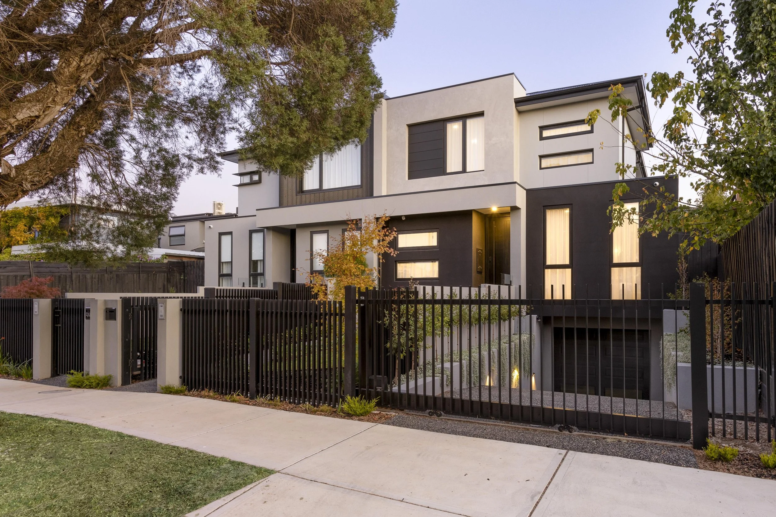 Brand New Townhouse Build: London St, Bentleigh