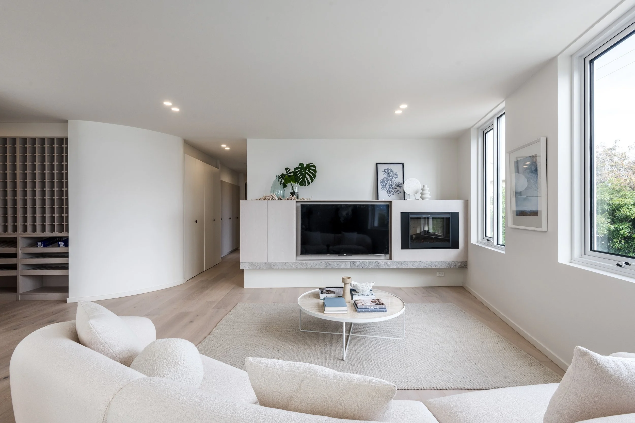 80_Orlando_St_TV Living.jpg