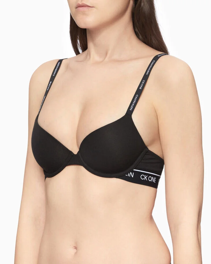 圖片來源：Calvin Klein HK