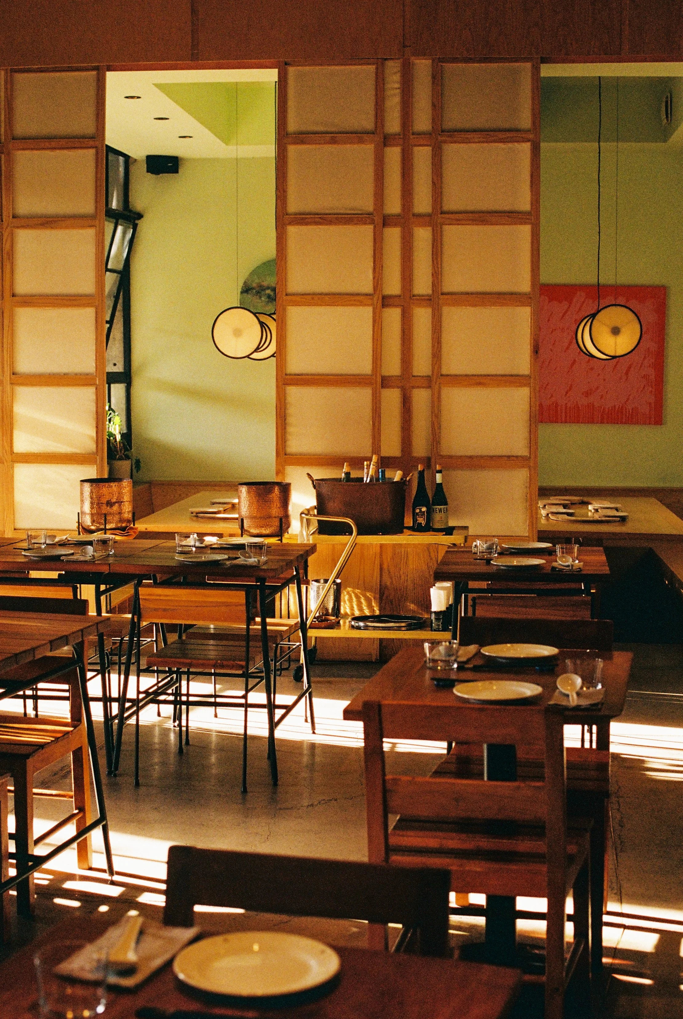 B000242-R1-33-34A.jpg