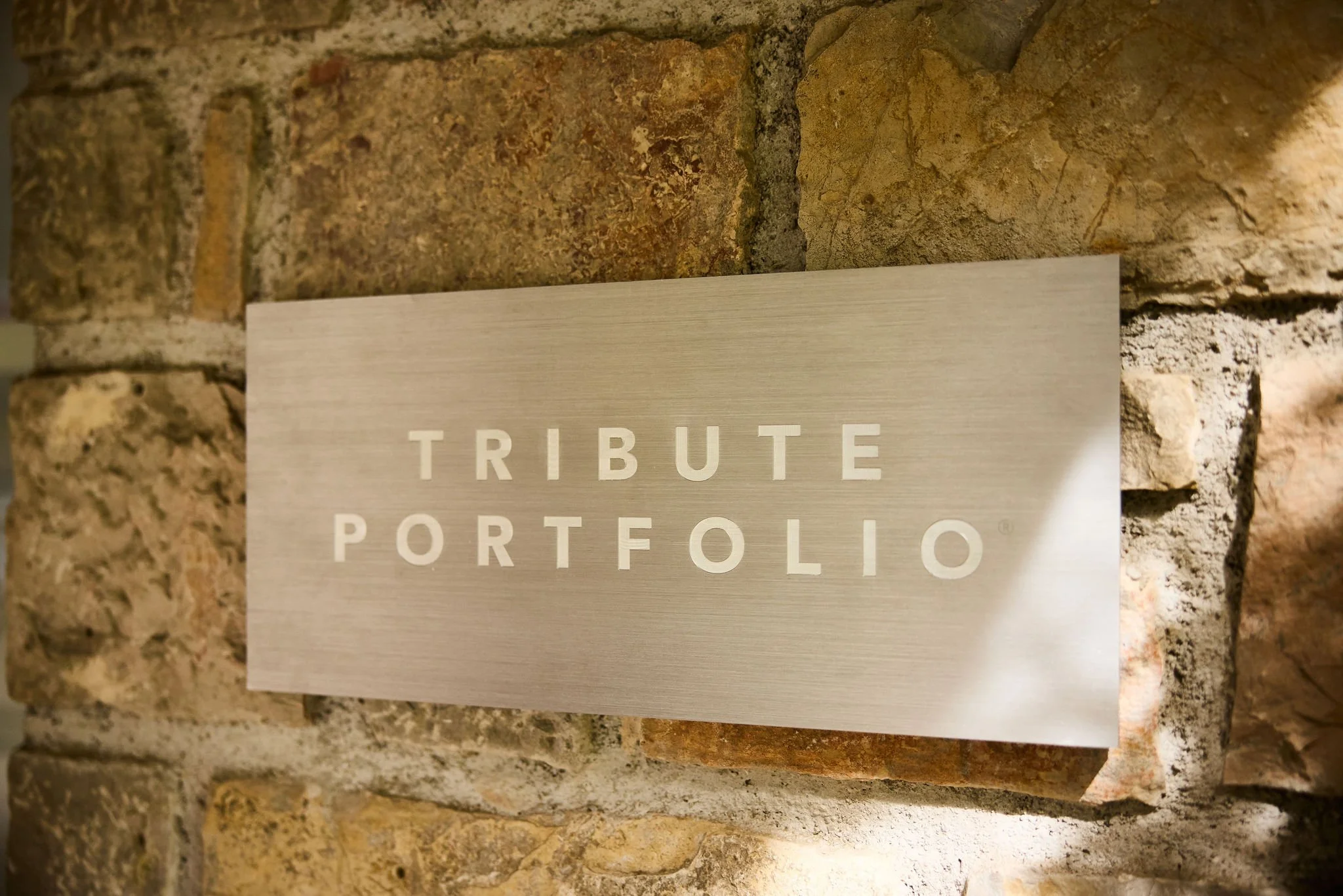 Bastide-de-Mougens-Signs-04.jpg