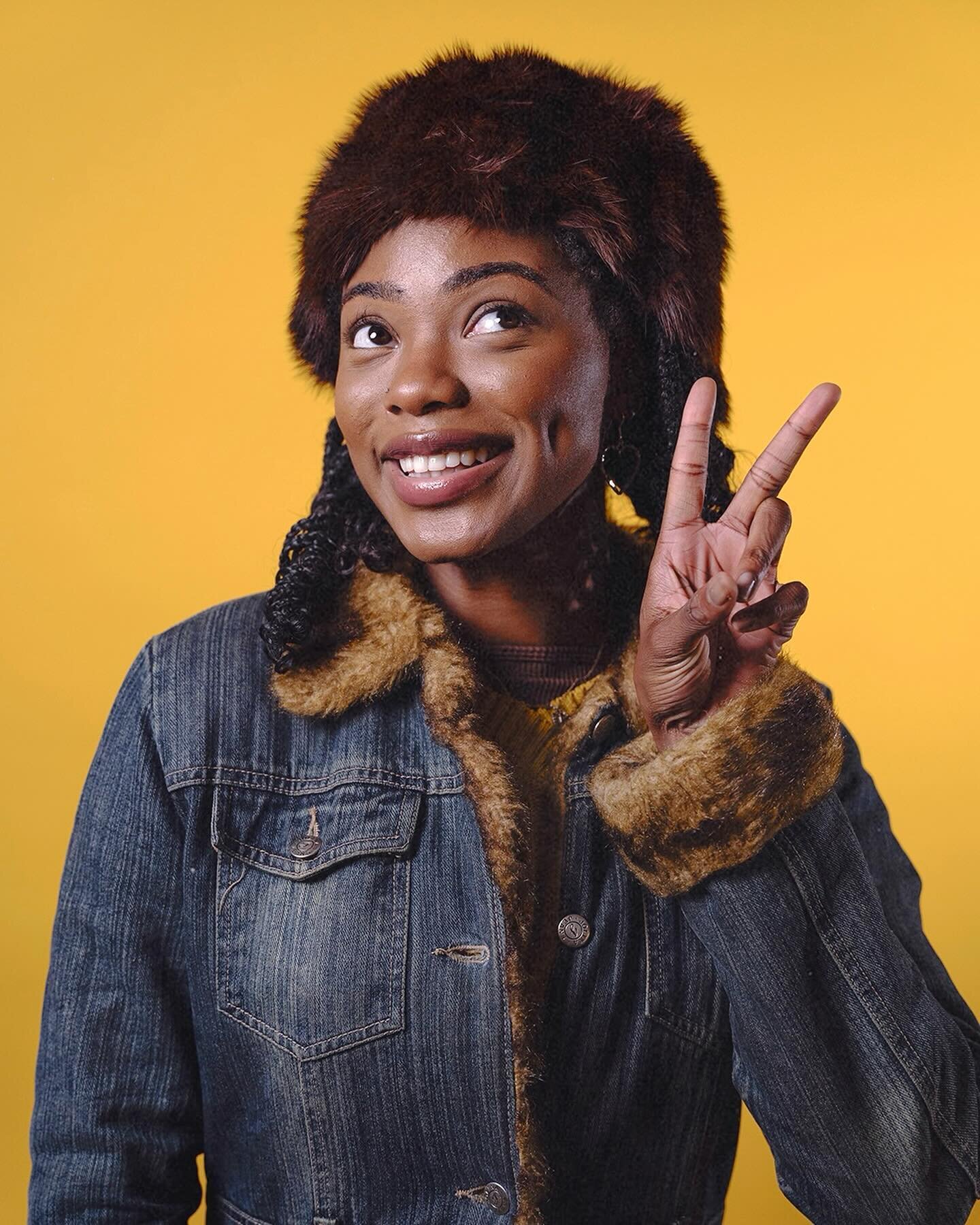 @youthbeyondborders x @soassu ✨ 

had the best time capturing shots for YBB at SOAS uni! 💛

.

photography, photographer, london photographer, headshots, studio photography, portrait photography