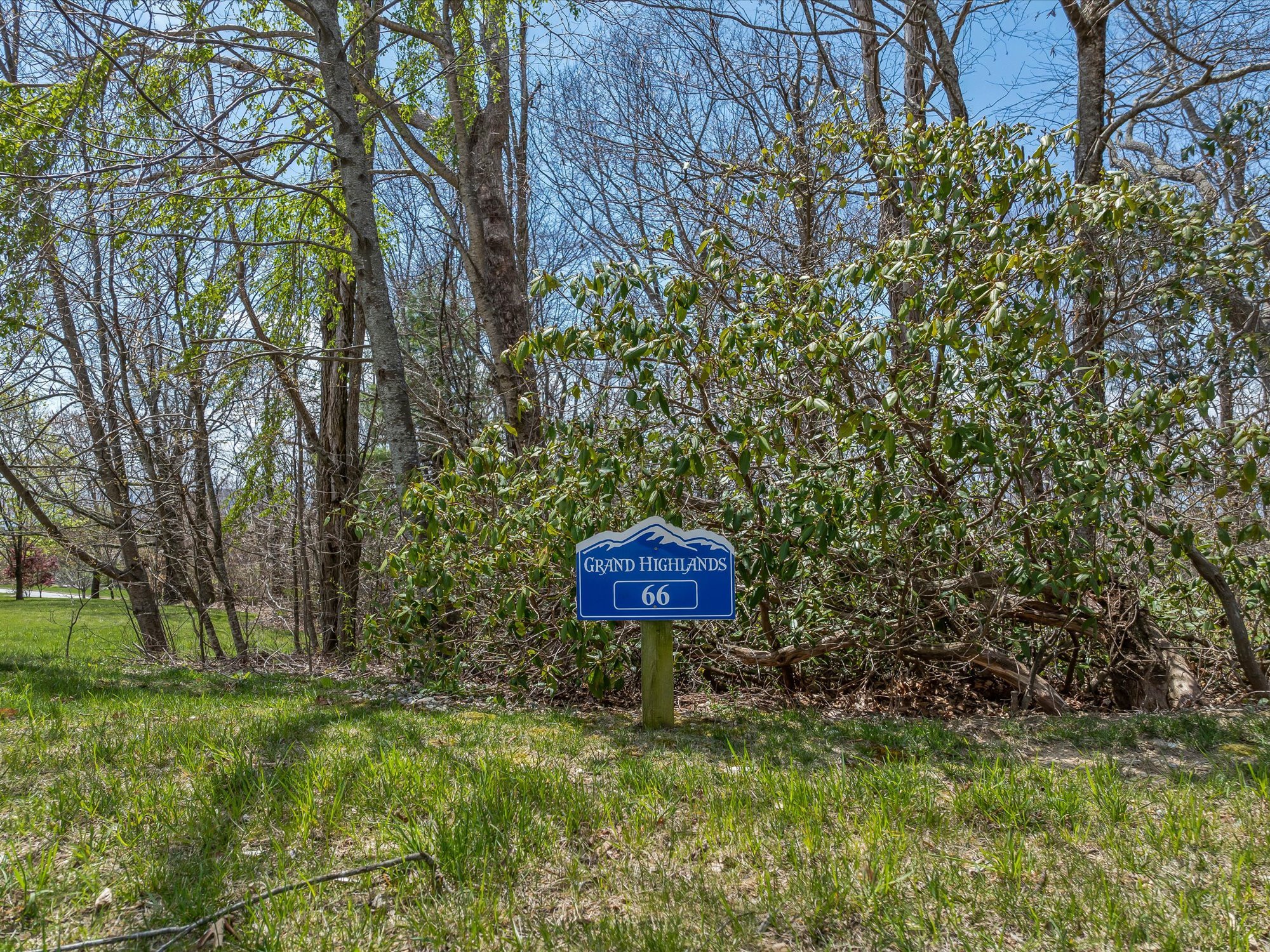 01-LOT 66-88 AUTUMN RIDGE LN-HENDERSONVILLE - 01.jpg