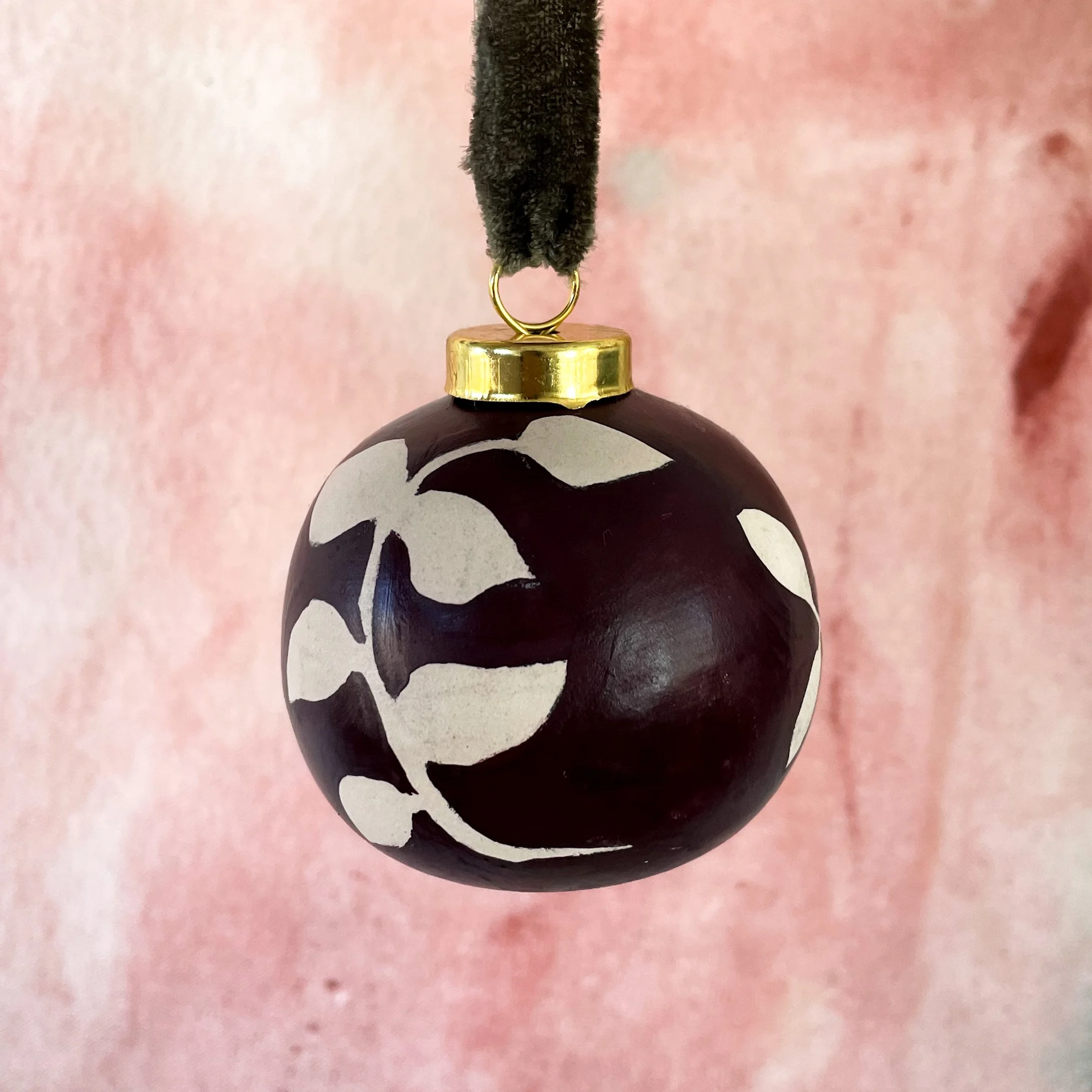 Plum Foliage Globe