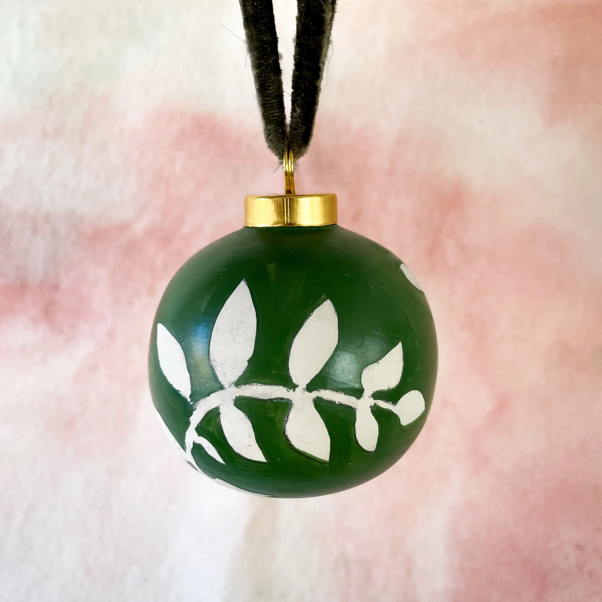 Foliage in Green Globe