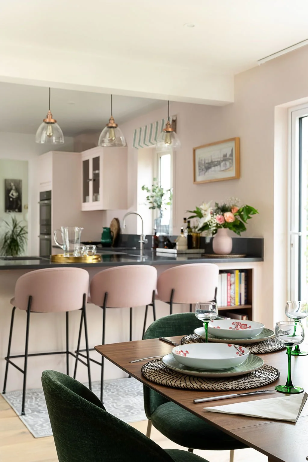 221005-1458 Dining to kitchen.jpg