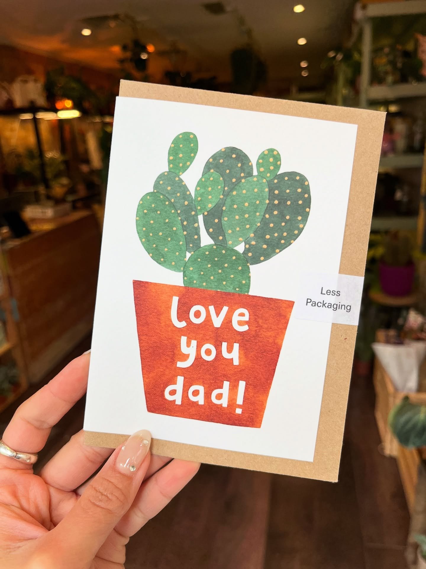 Father&rsquo;s Day is just around the corner! Swing by our shop to grab a card that&rsquo;s sure to put a big smile on your dad&rsquo;s face 😁 We&rsquo;ll be here all weekend to help you find the perfect gift for him! 

Sat from 10 am - 6 pm
Sunday 