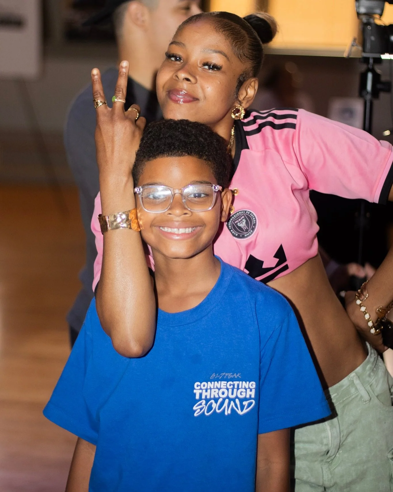 We dumping photos until we run OUT ! More open mic content coming 🔜. 
shot by @t3.mp4 @viisualpoetry @leonflics @prestonslens 
#617Peak #Boston #SupportBostonYouth